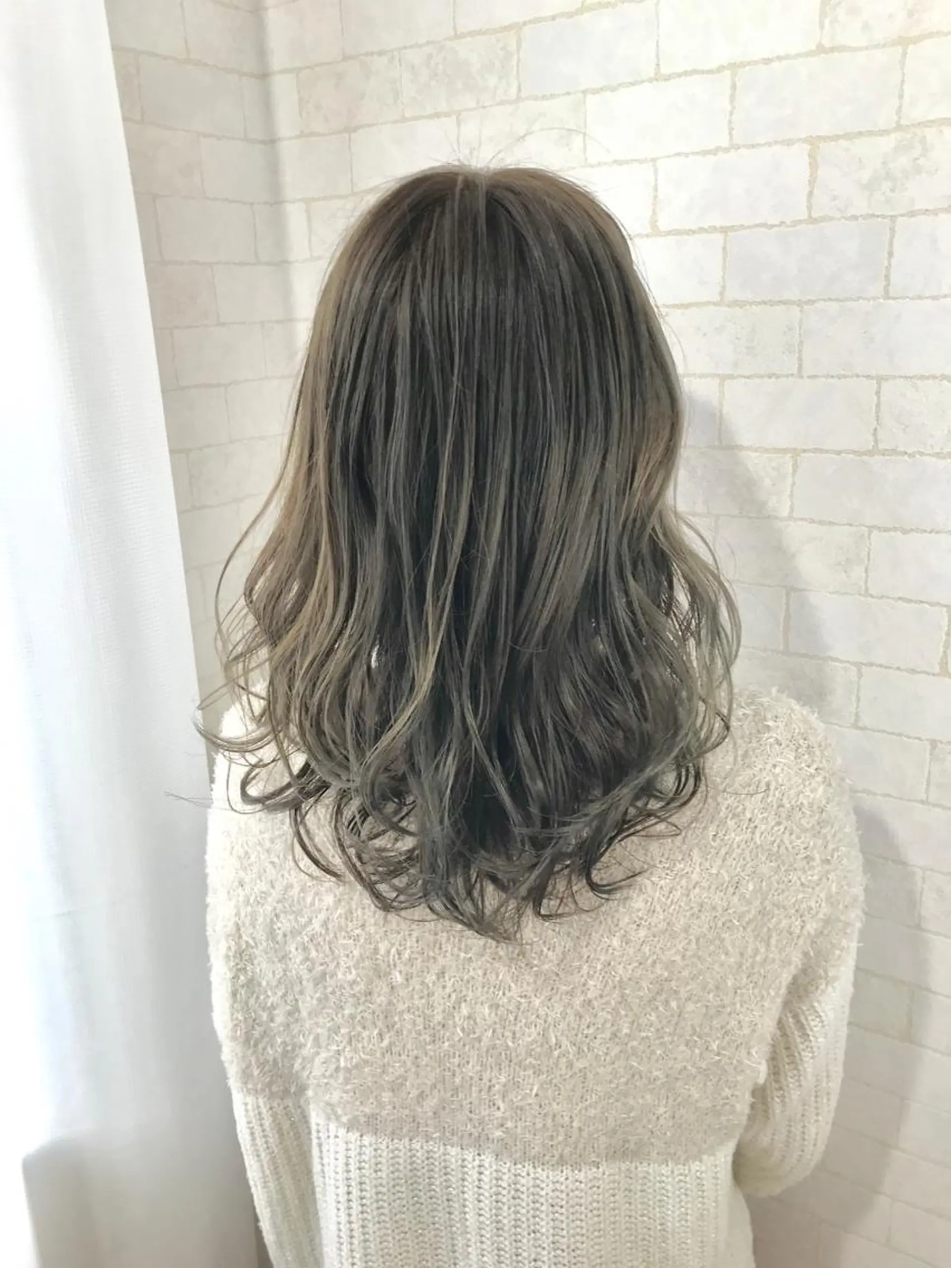 セミロング カラー 神野 雅樹のヘアスタイル