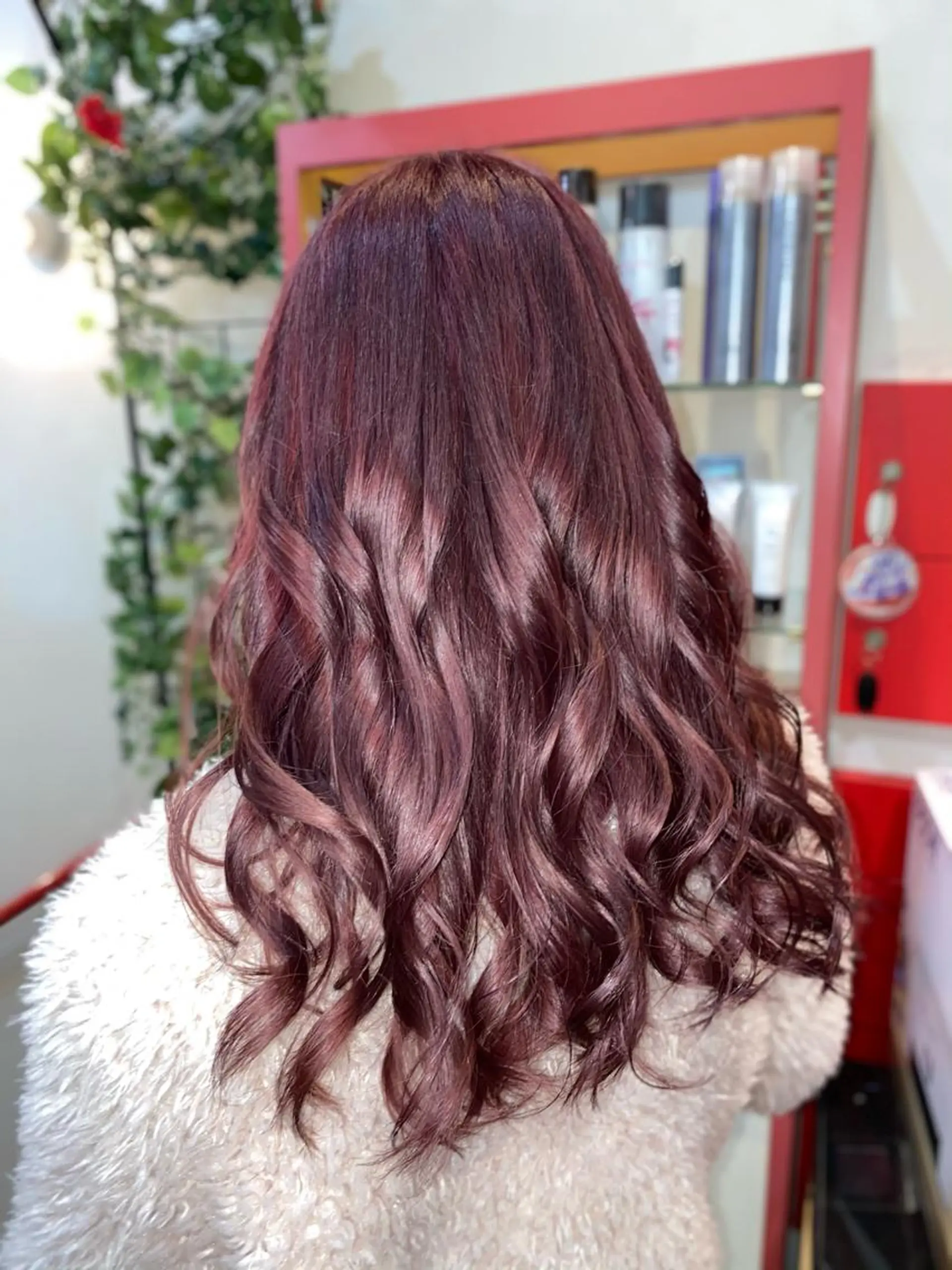 セミロング ピンクブラウン ヘアカラー ゆぴ☾‪/推しカラー /ハイトーンのヘアスタイル