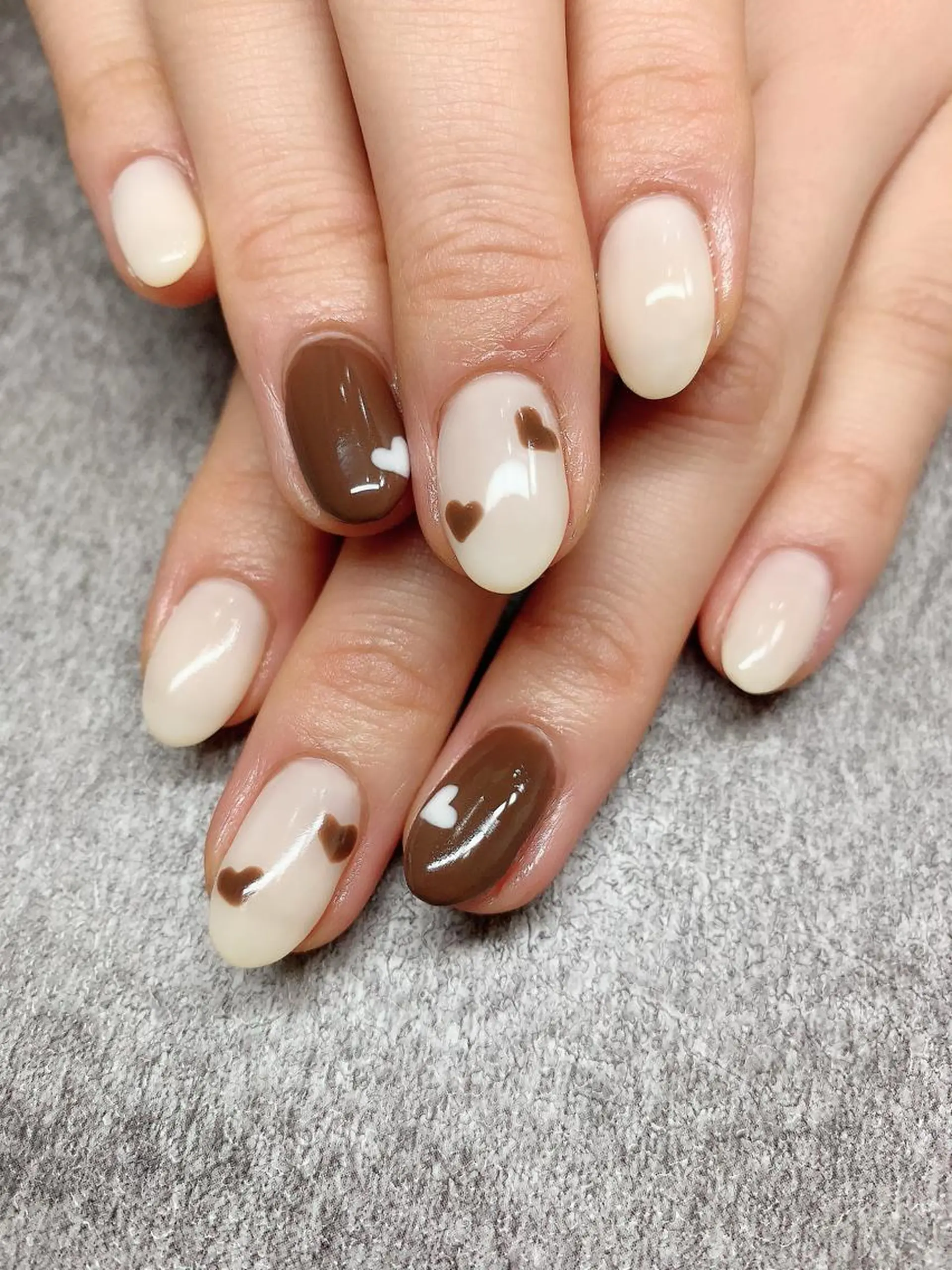 ネイル 𝐑𝐞𝐯𝐢𝐨 ___堺市西区のマツエク・マツパデザイン