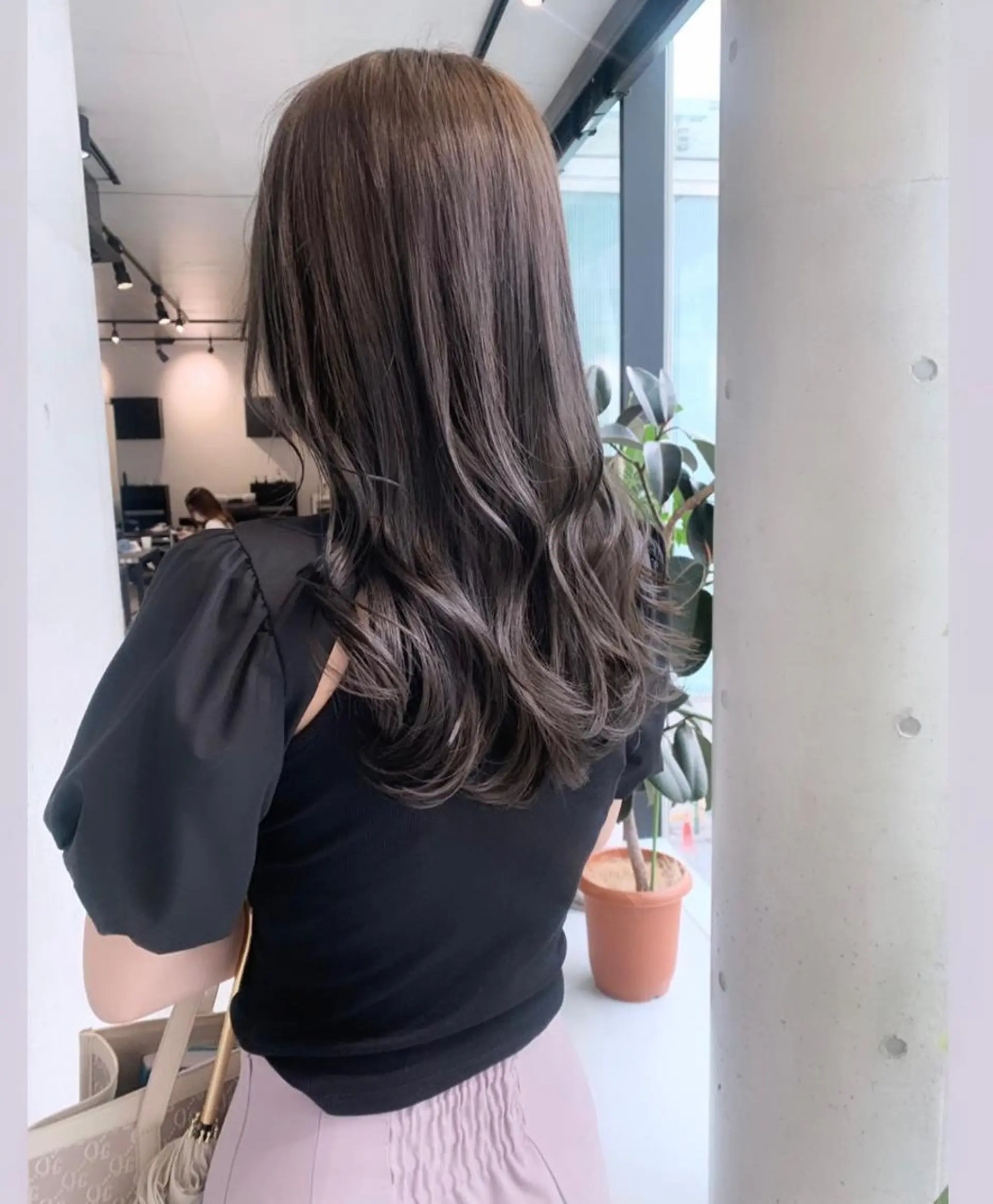 ロング カラー カット ヘアカラー トリートメント ヘッドスパ ヘアセット 透明感/オリーブ/ グレージュ/YUKAのヘアスタイル