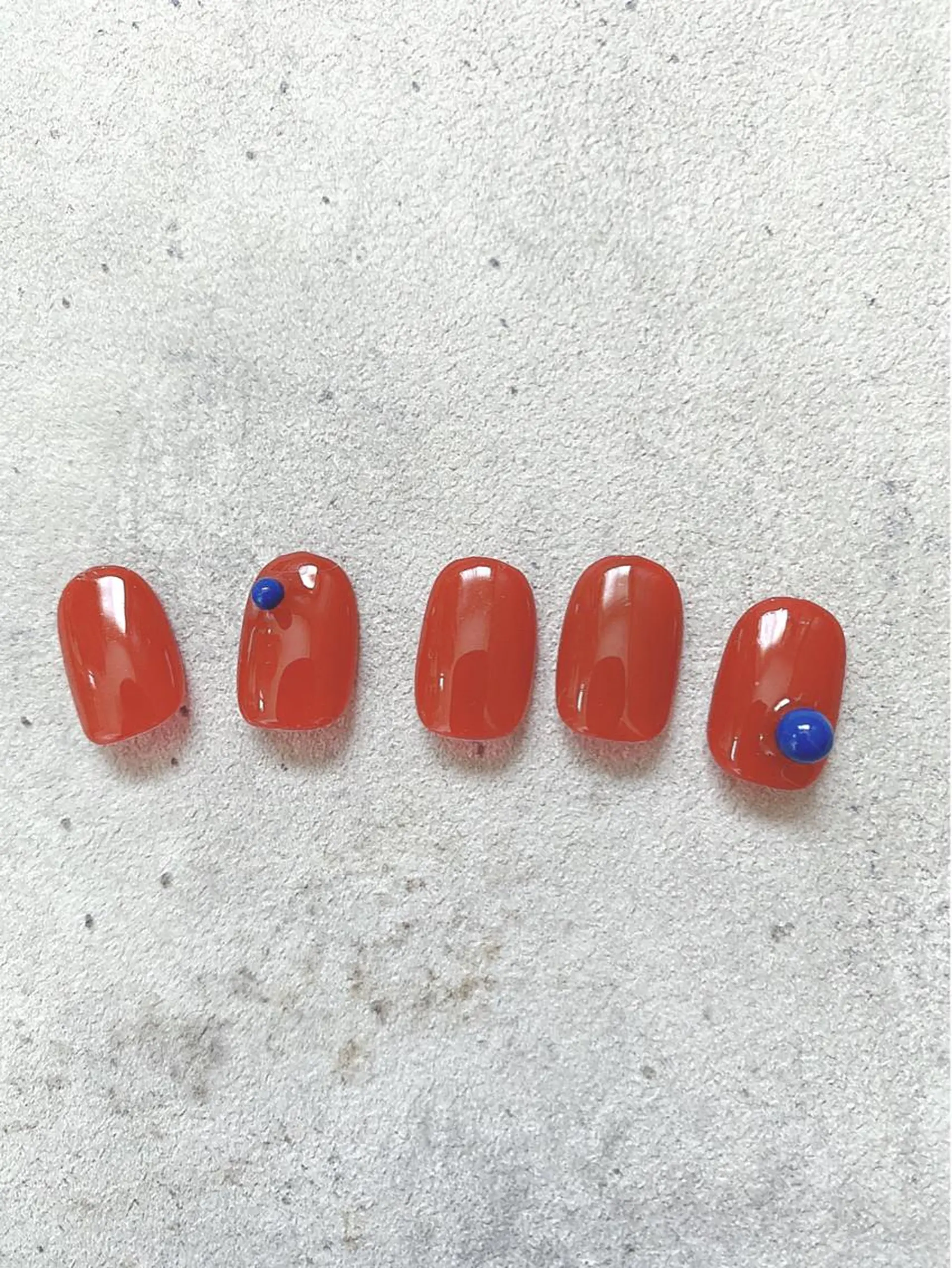 ネイル クリアネイル 赤色 ハンドネイル ハンドケア bloom_ nailのネイルデザイン