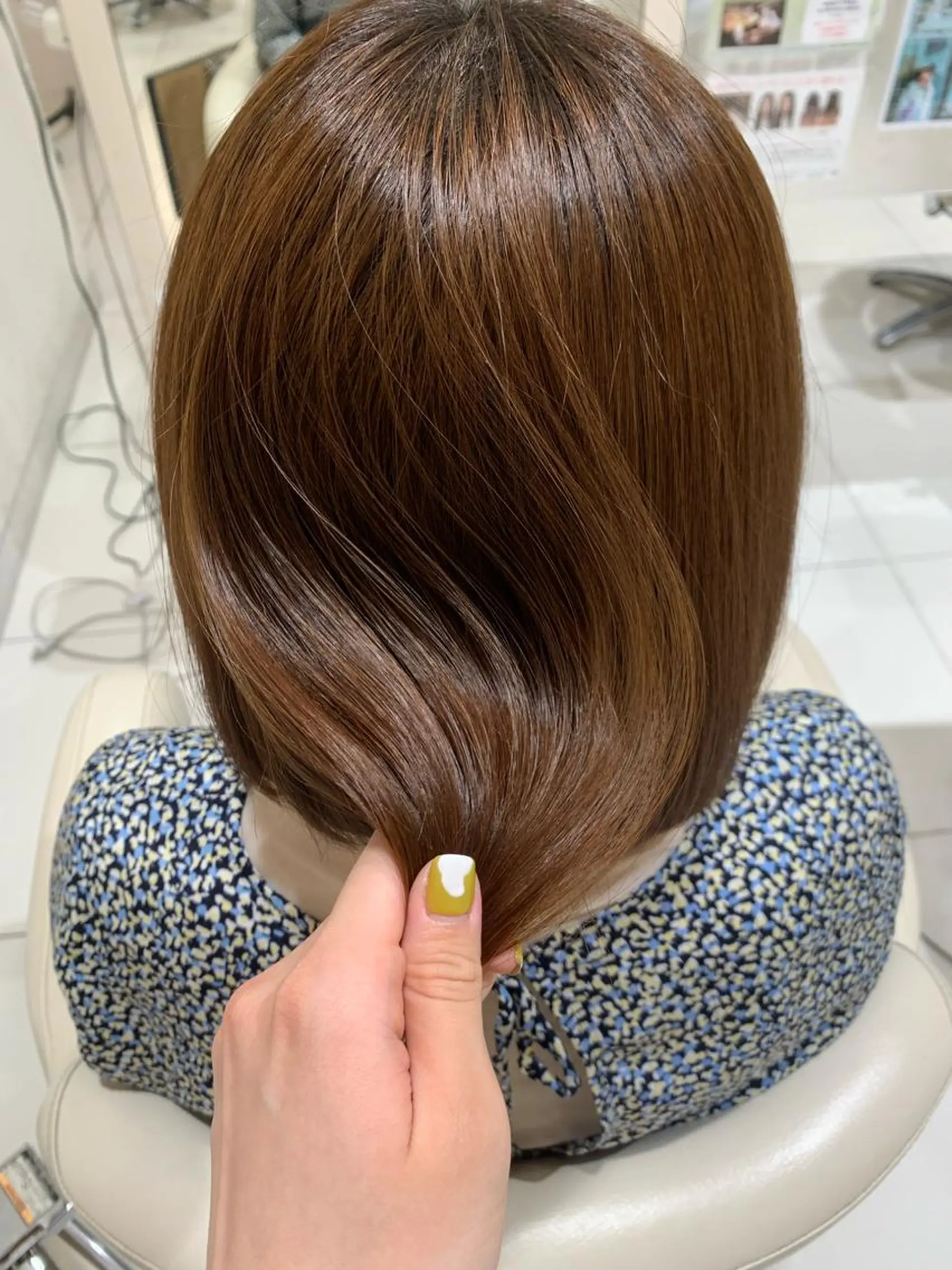 ミディアム ワタナベ アオイのヘアスタイル