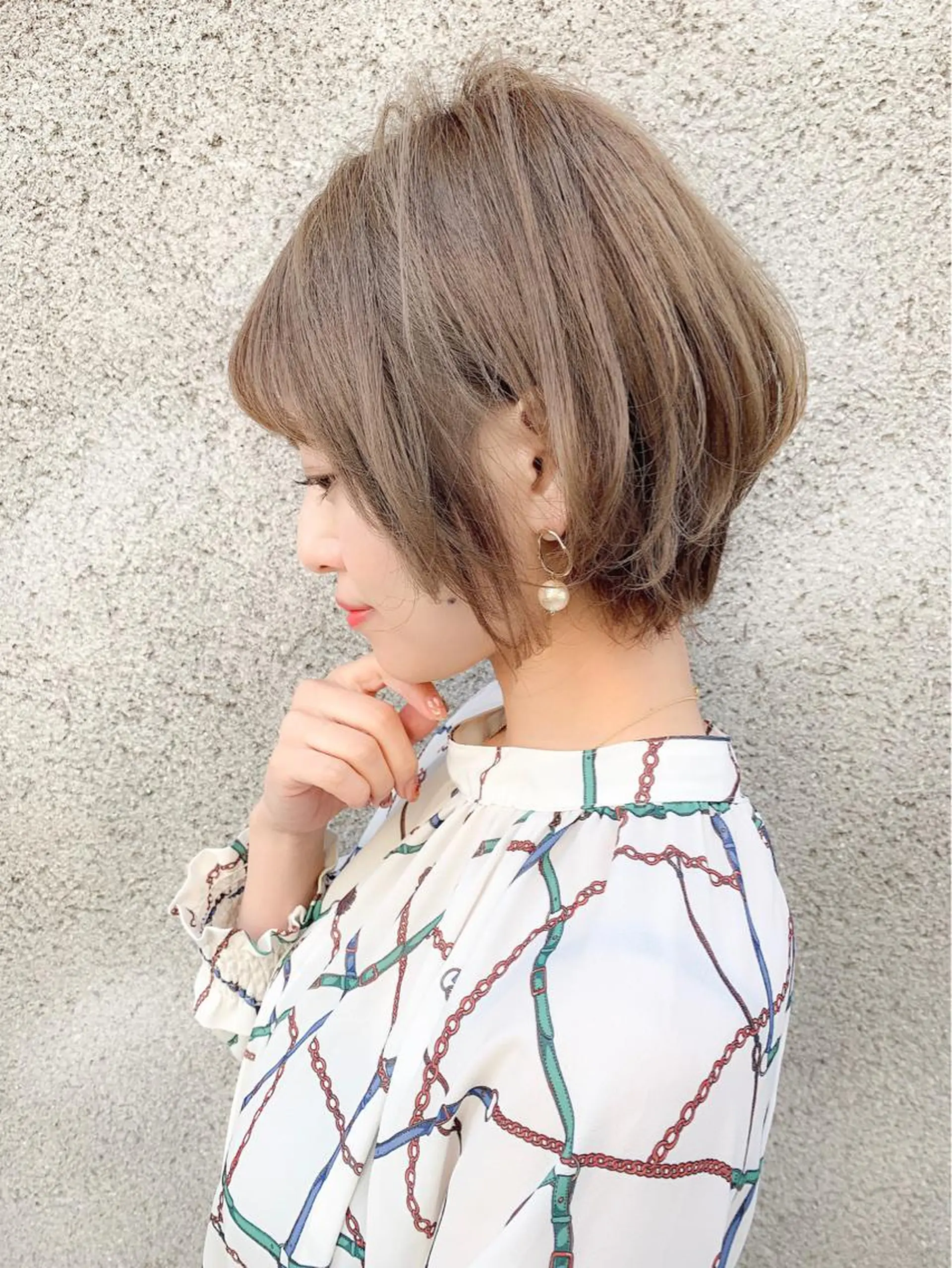 ショート カラー パーマ ベージュカラー ミルクティーベージュ 大人かわいい💍🤍 ボブ/ショートボブのヘアスタイル