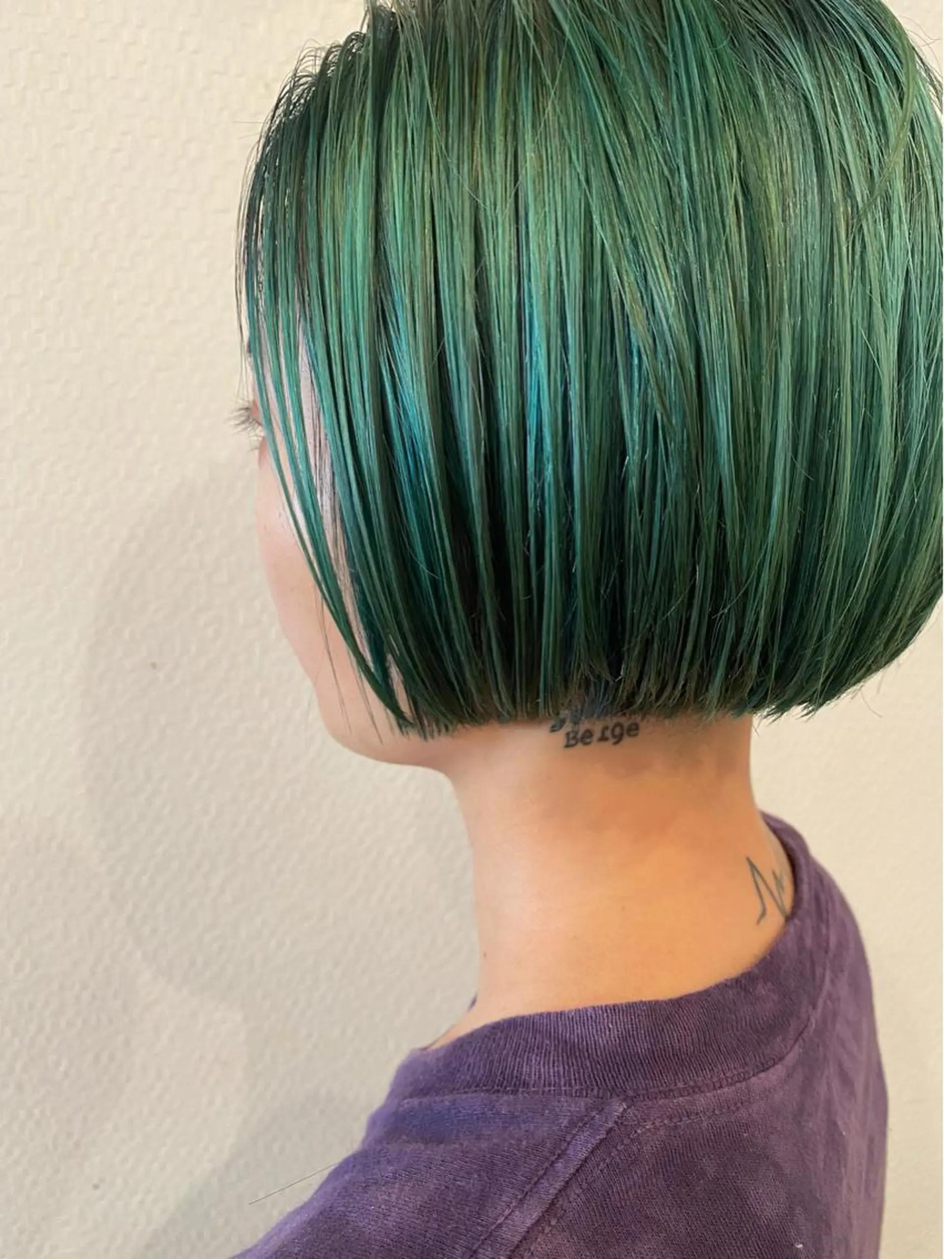 ショート カラー ブリーチ ボブ 🌈🌸あおき みちる🌟💗のヘアスタイル