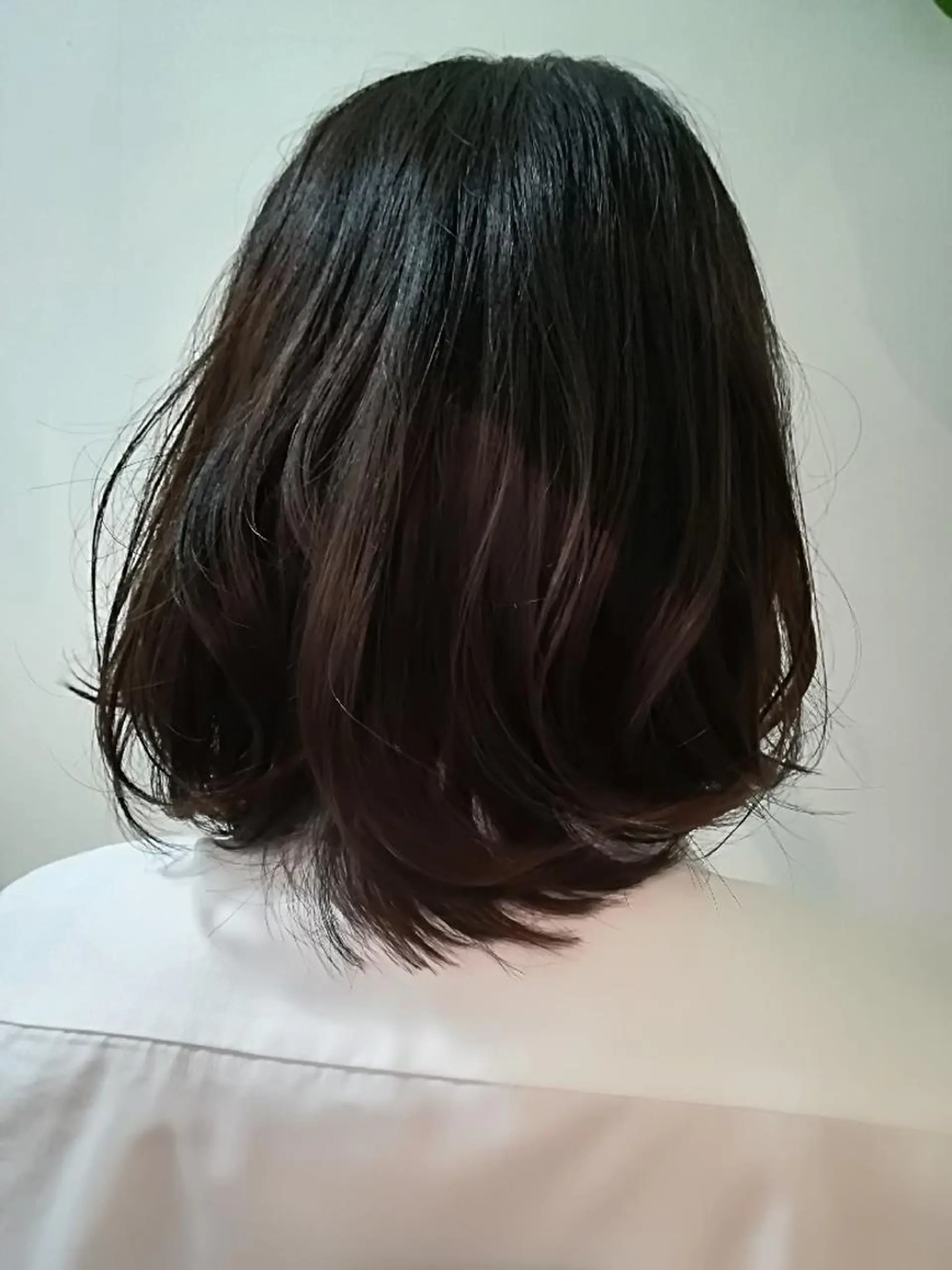 ミディアム MILLOR “ミラー”のヘアスタイル