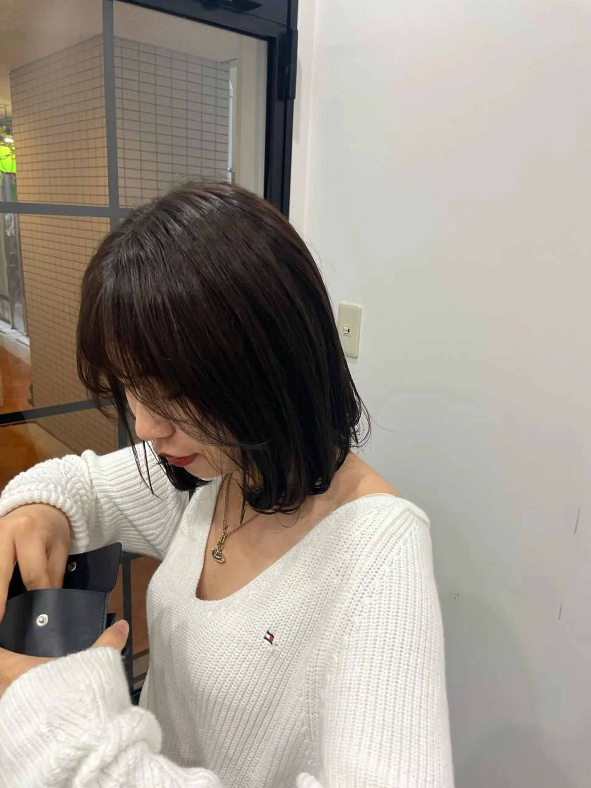 ミディアム カラー 透明感カラー カット ヘアカラー トリートメント ニシザカ マナのヘアスタイル