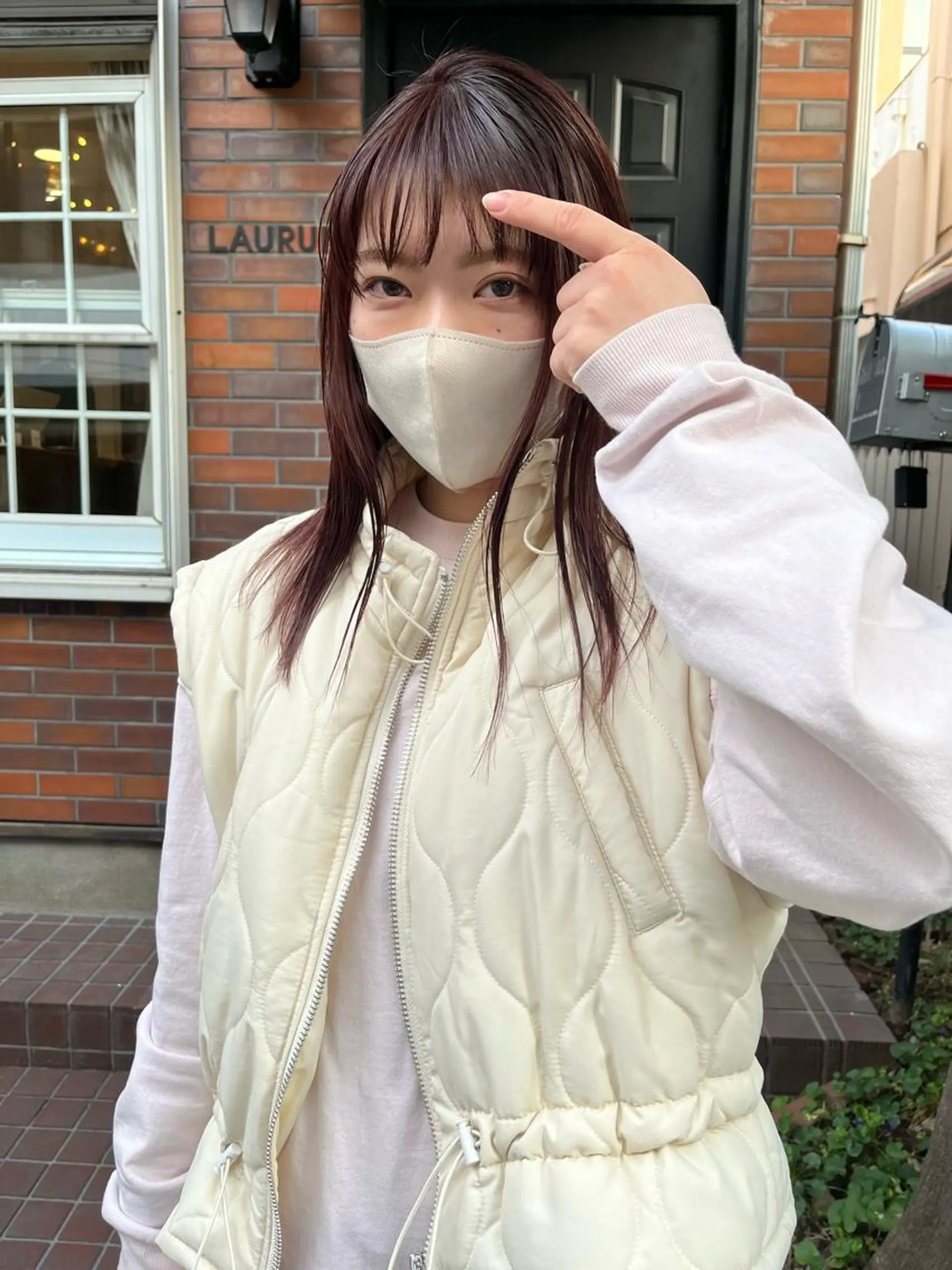 ミディアム カラー NOUN所属・eri kinjoのヘアスタイル