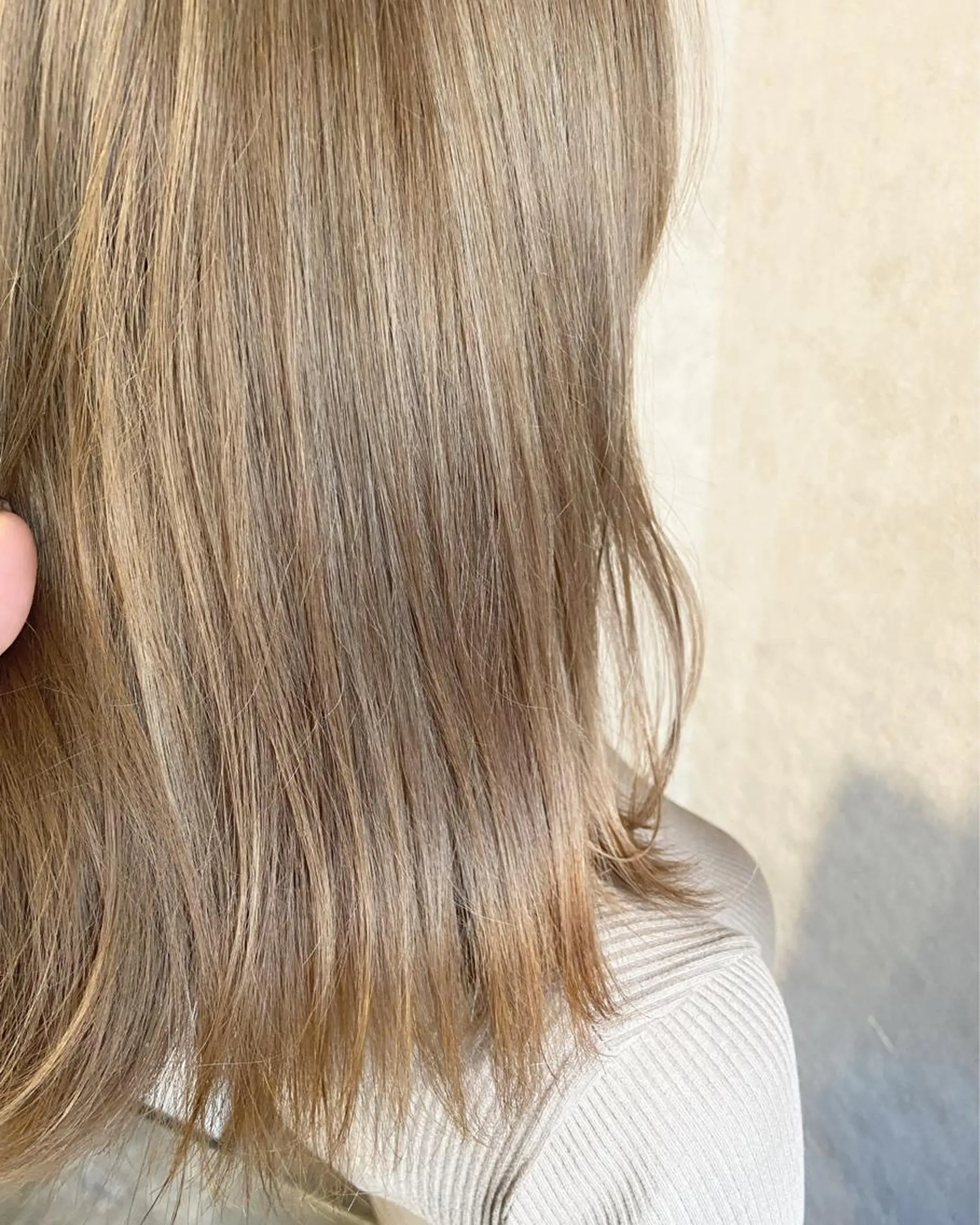 ミディアム カラー haruki所属・. nozomiのヘアスタイル