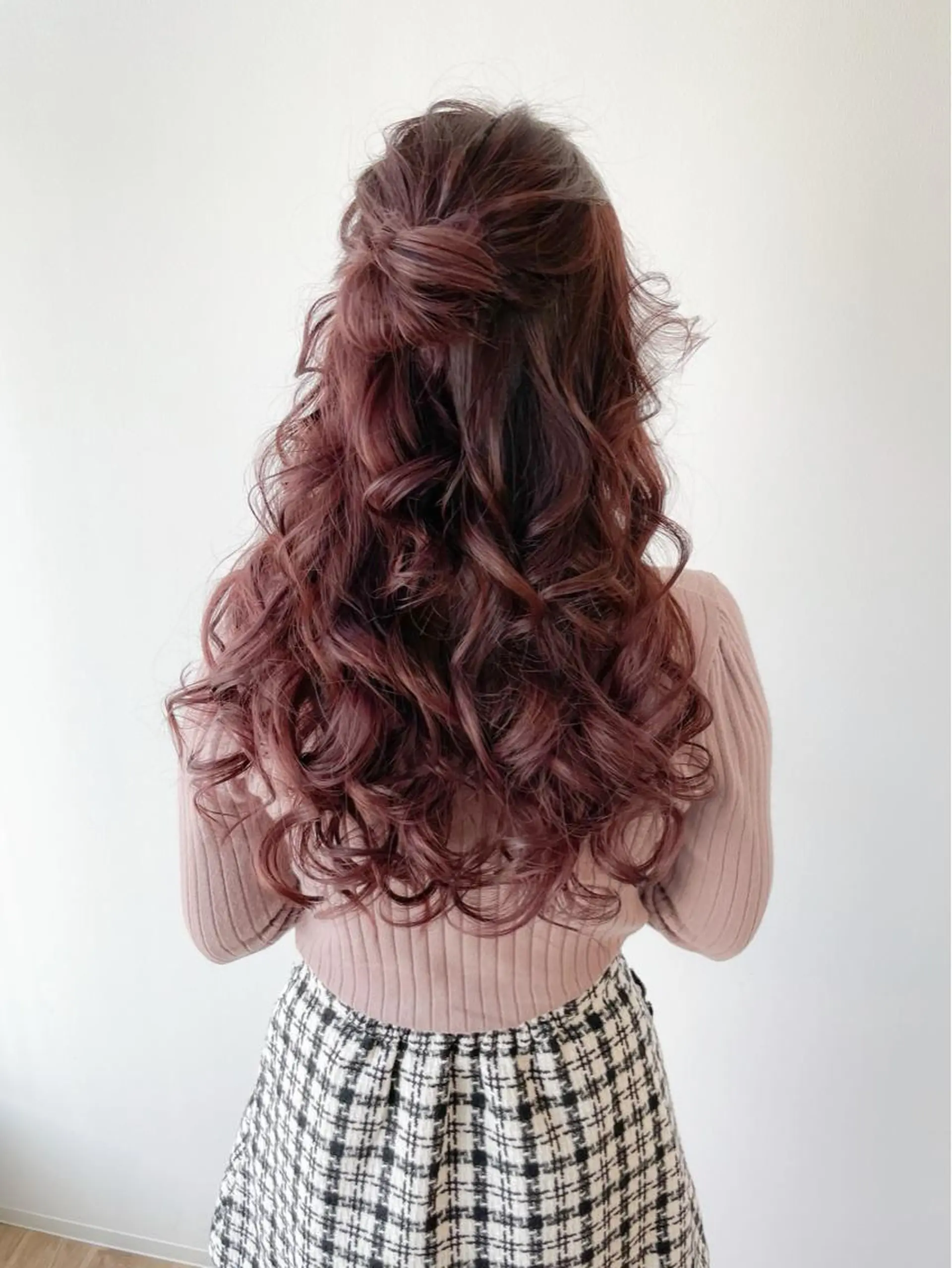 ロング カラー ヘアアレンジ autre所属・大久保 ひでなりのヘアスタイル