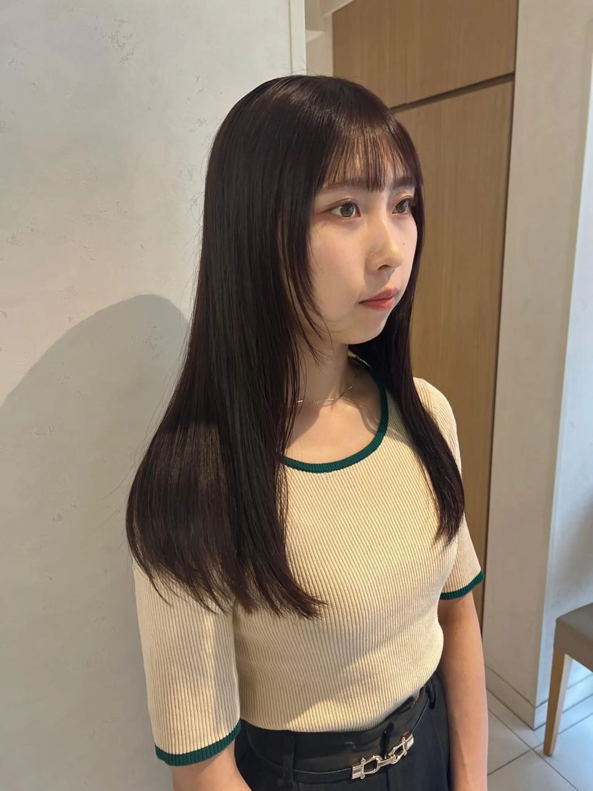 ミディアム カラー ブラウンカラー チョコレートブラウン 透明感カラー イルミナカラー カット ヘアカラー 透明感カラー/ ダブルカラー /ソラのヘアスタイル