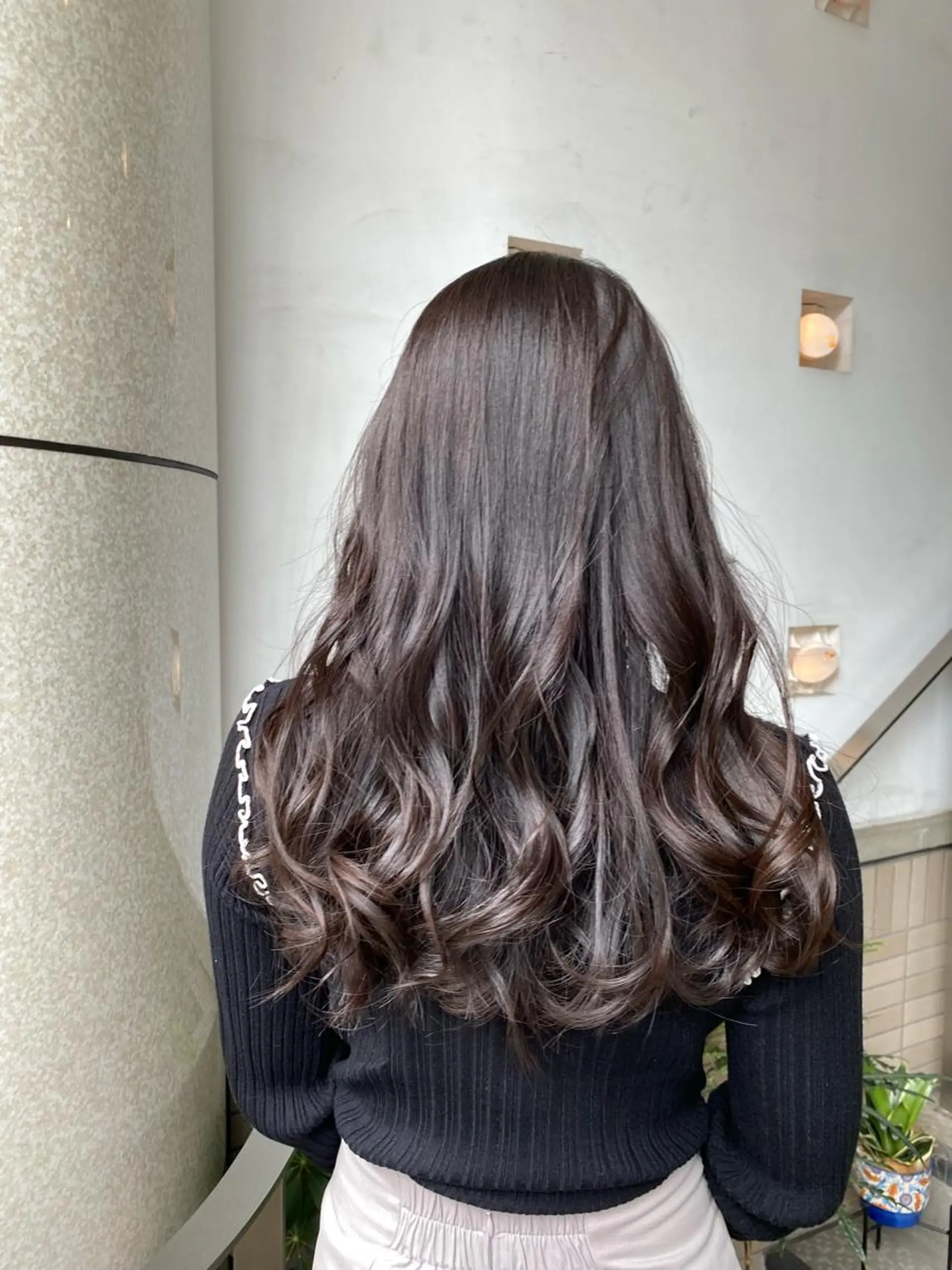 セミロング カラー グレージュ 髪質改善 レイヤーカット 統括マネージャー/ 髪のドクター/前原悟のヘアスタイル