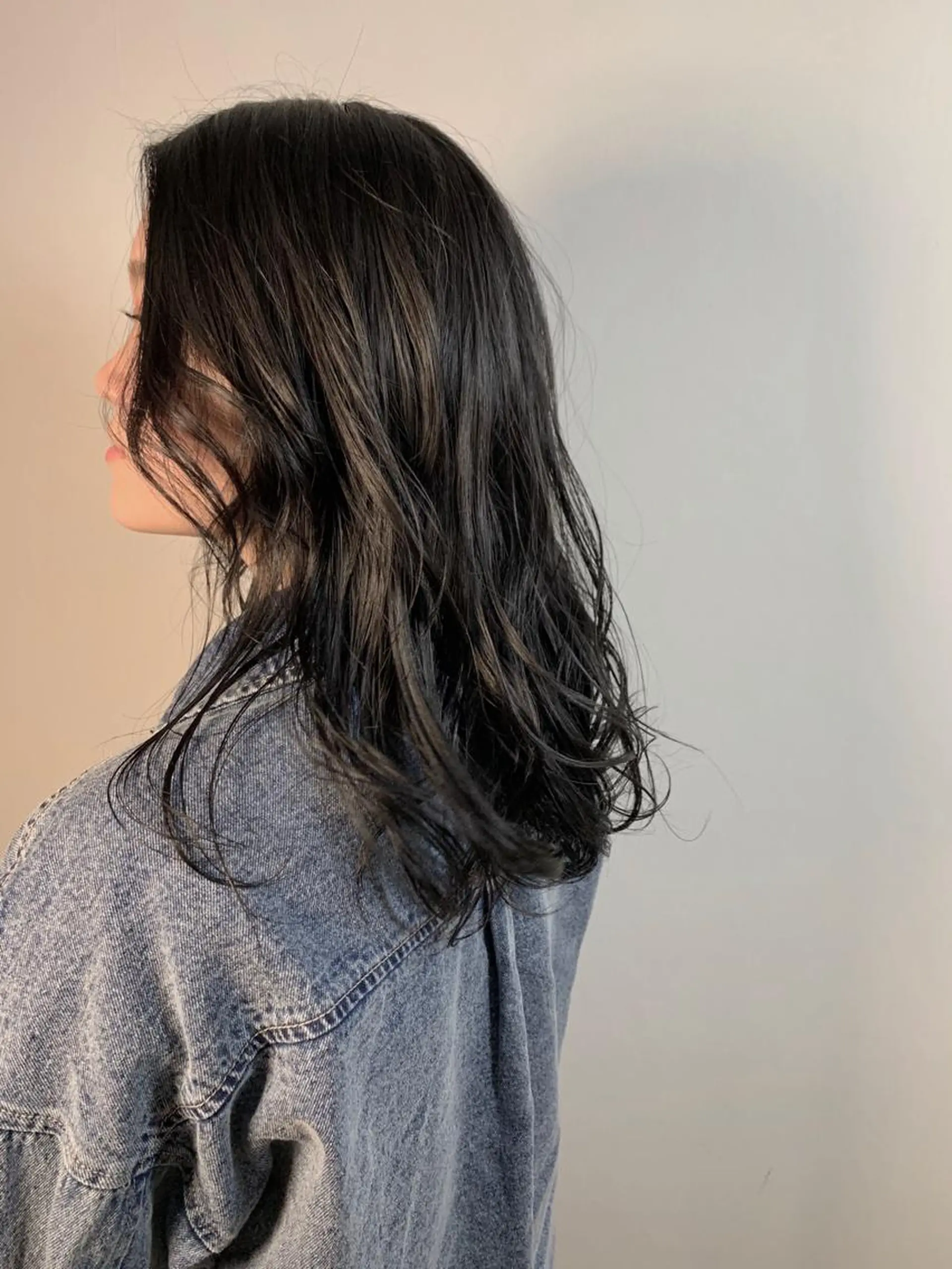 ロング カラー ヘアカラー トリートメント よしだ とおいのヘアスタイル