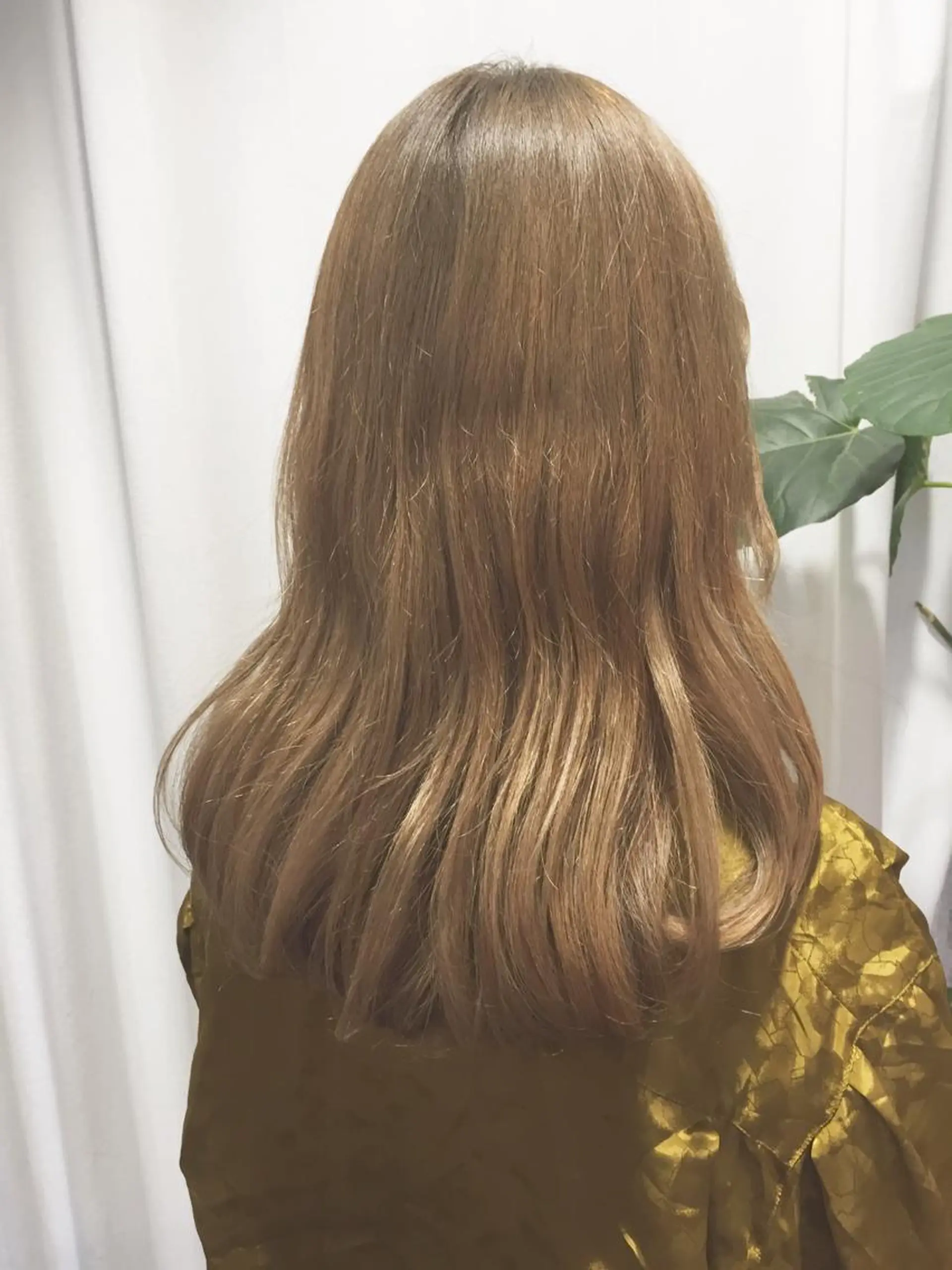 セミロング カラー ハイトーンカラー 韓国風ヘア シースルーバング オルチャンヘア Hair and Make kiyoshi所属・小原 良之のその他イメージ