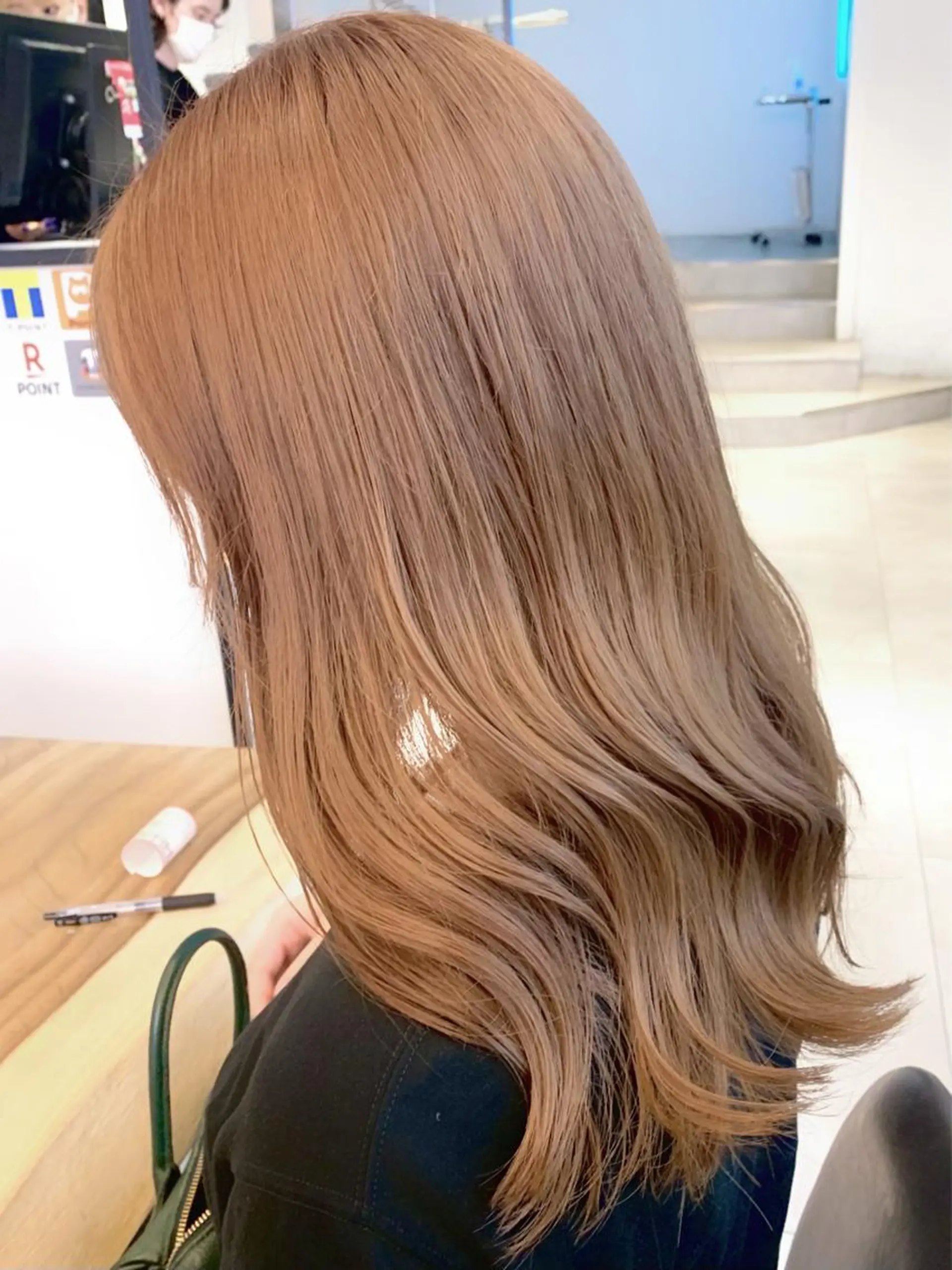 ロング カラー ベージュカラー ブリーチ Kureha/ネイル トレンドヘアのヘアスタイル