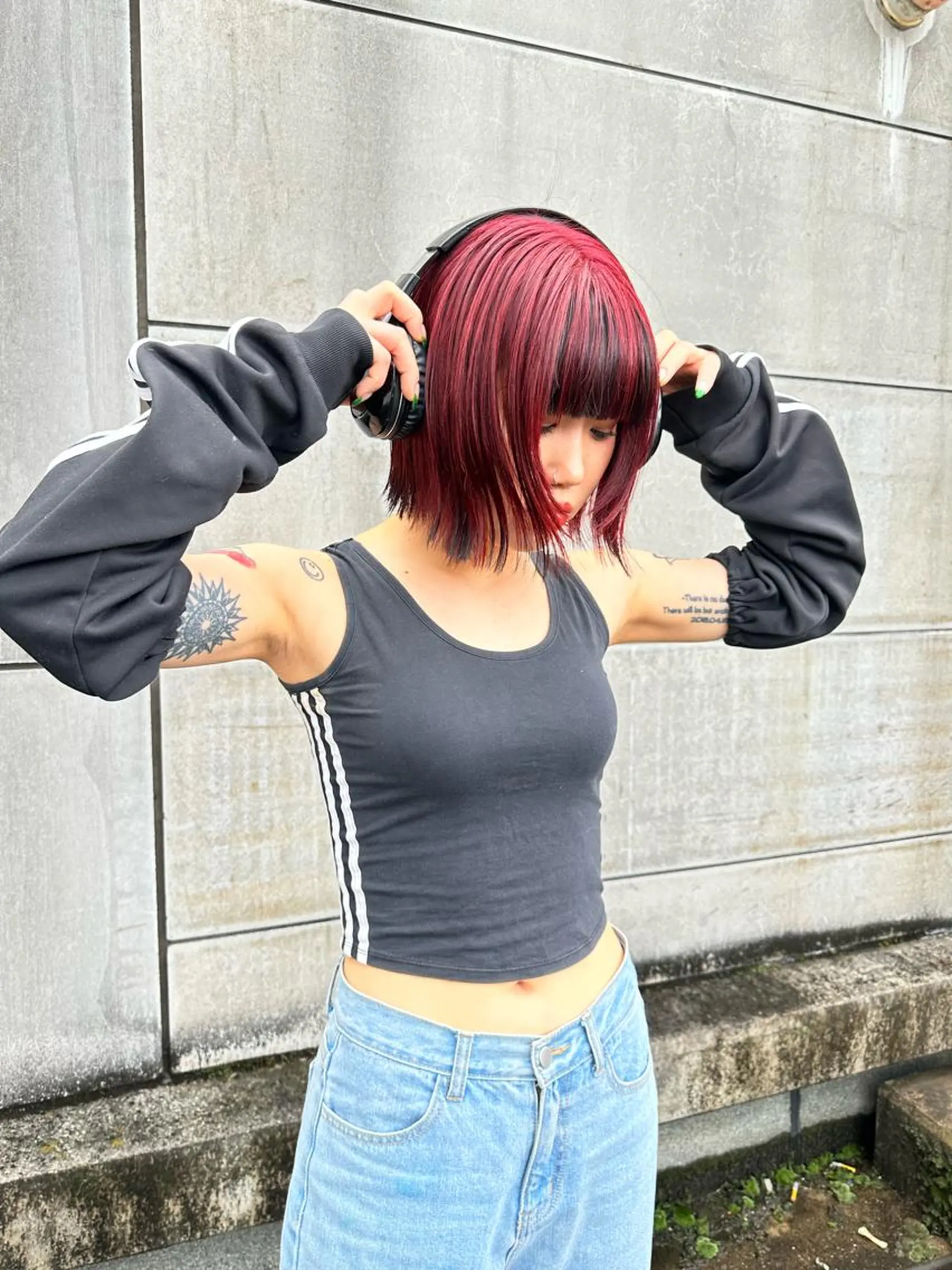 ミディアム カラー アディクシーカラー ブリーチ ケアブリーチ デザインカラー ハイトーンカラー カット ヘアカラー トリートメント ワンホンヘア ケラチン/Kaitoのヘアスタイル