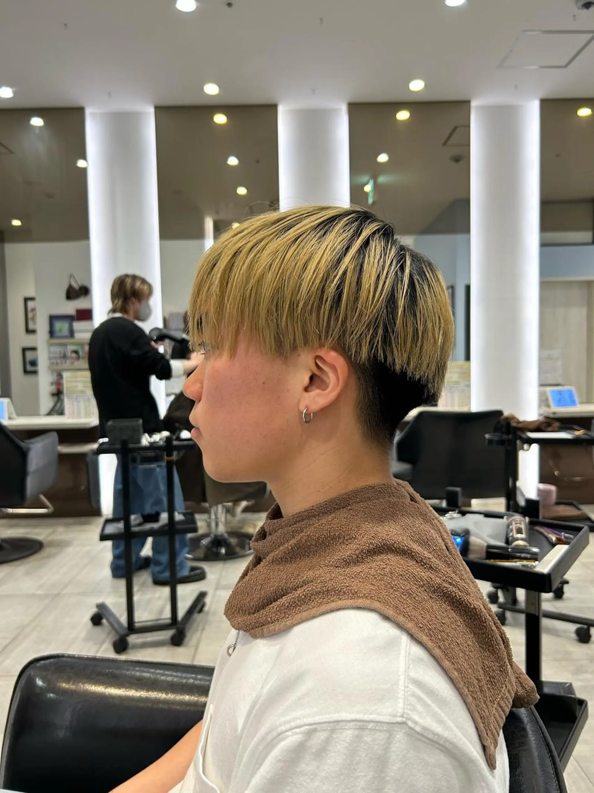 メンズ 立川/ハイトーン/ 髪質改善/田中柚のヘアスタイル