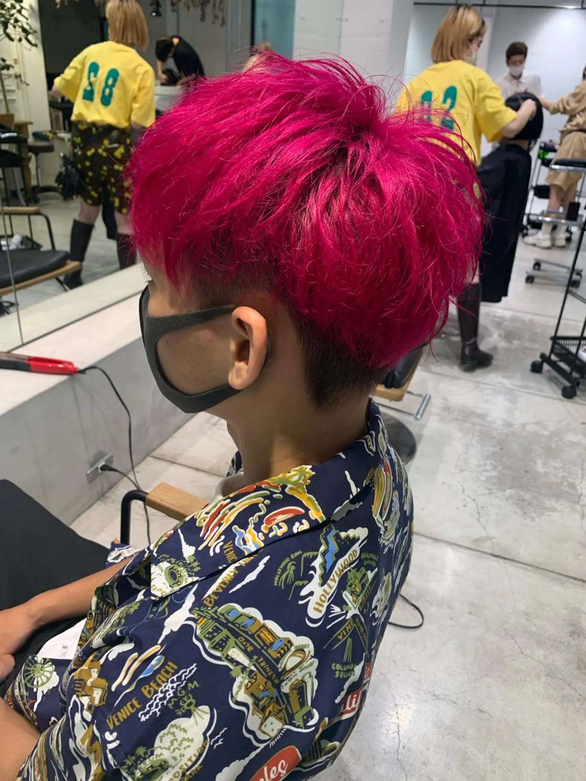 ショート カラー ヘアアレンジ メンズ ピンクカラー メンズパーマの達人 🌟川内絵人のヘアスタイル