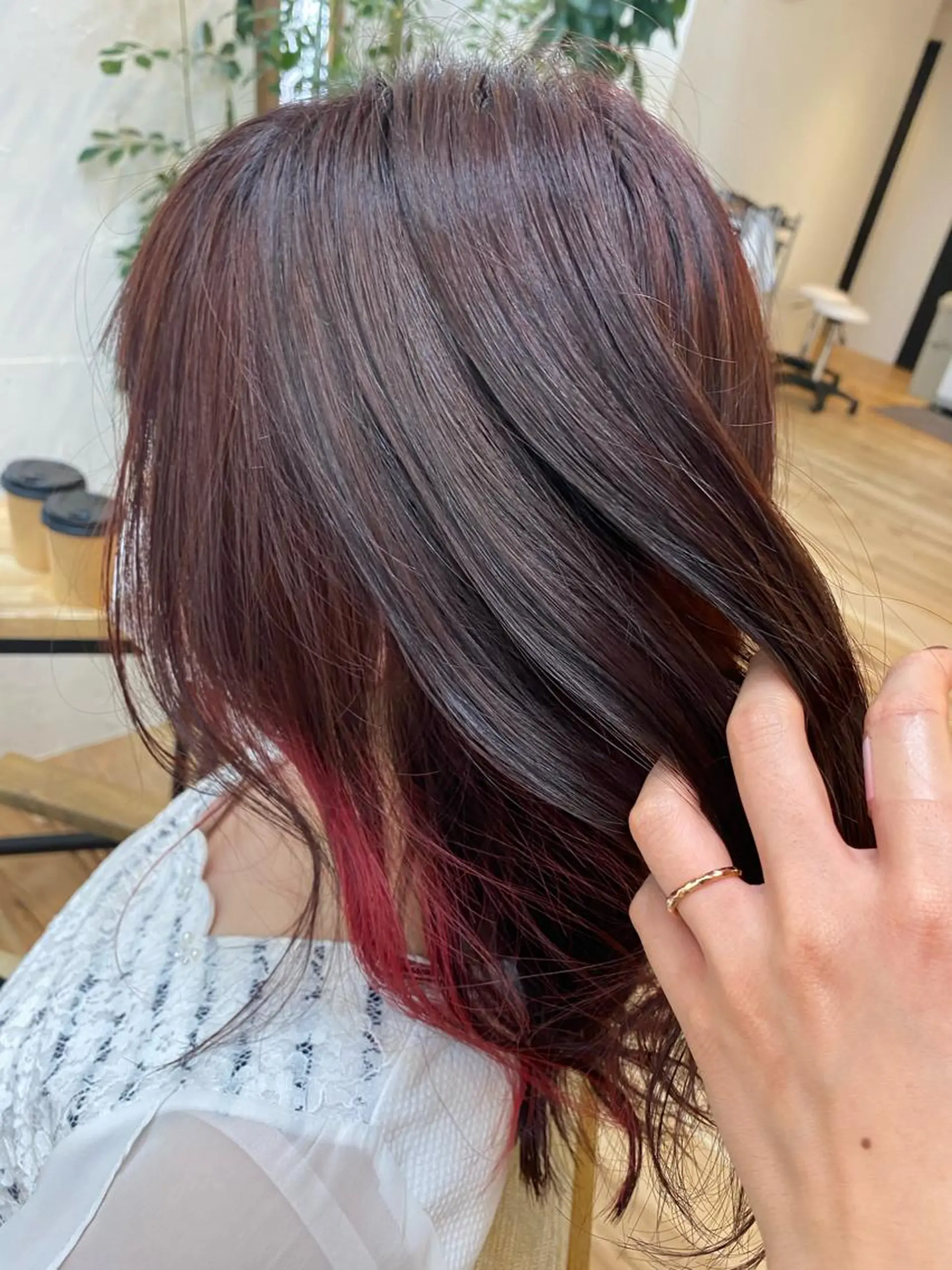 ミディアム おおつき ありかのヘアスタイル