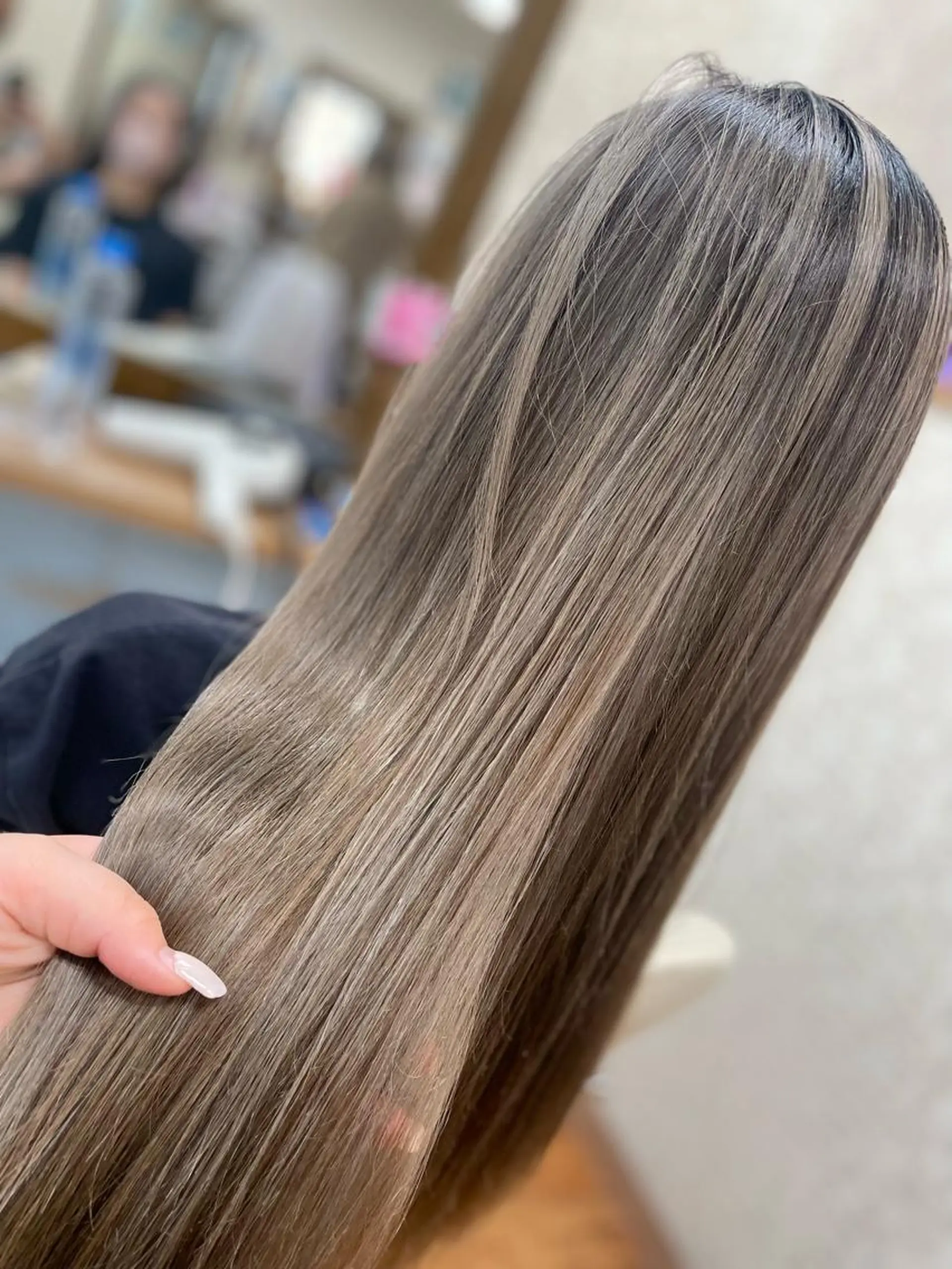 セミロング LOPEZ LAB所属・🦁LOPEZLAB /RUNA🌙のヘアスタイル