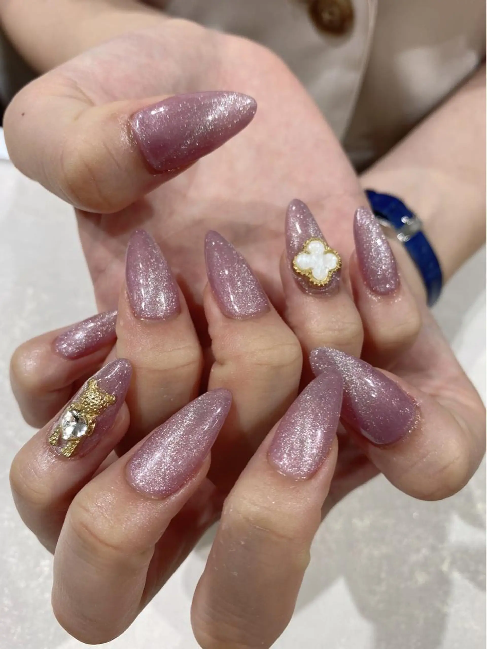 ミディアム ハンドネイル Nail R💫 naoのネイルデザイン