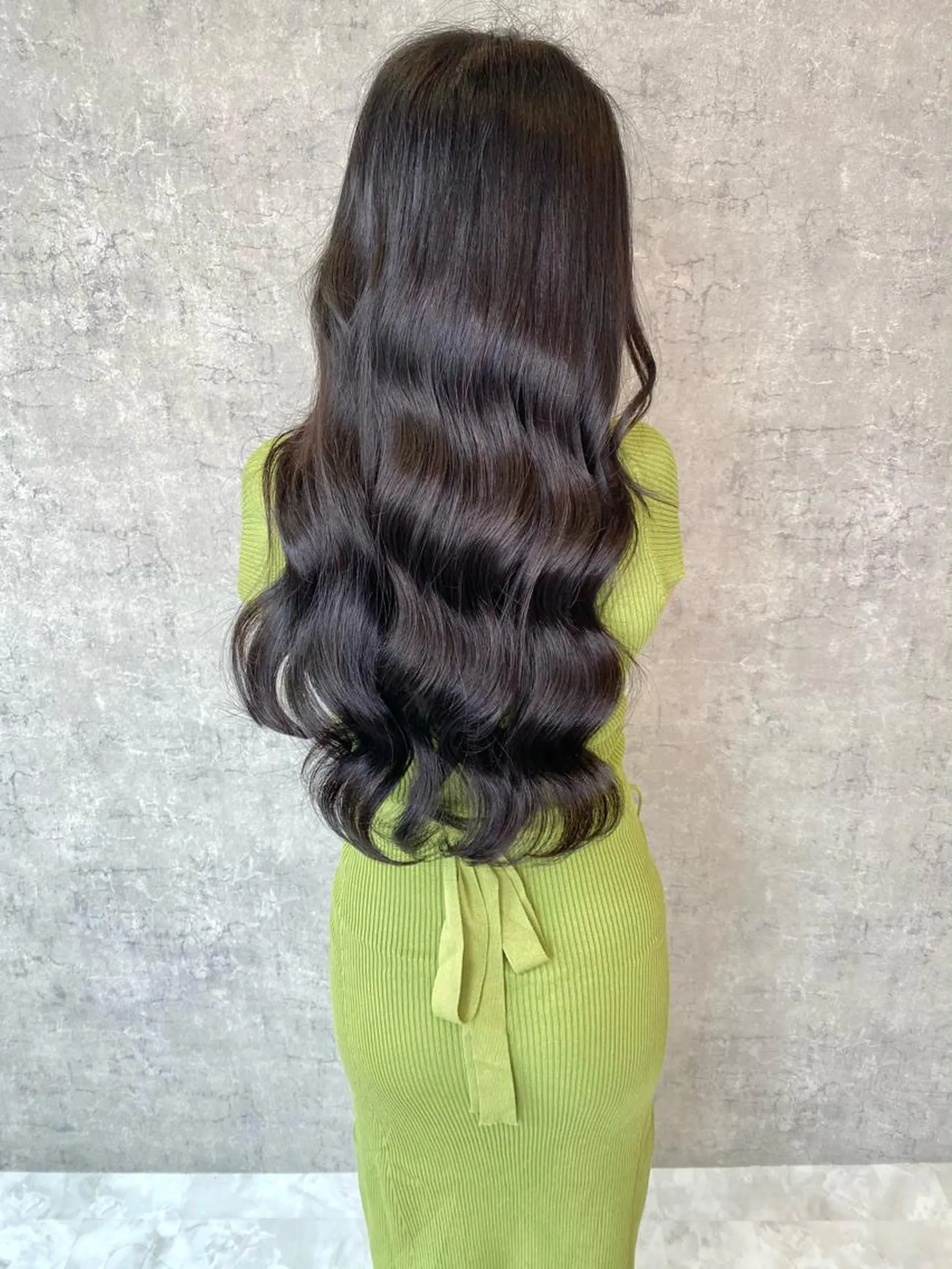 ロング シールエクステ アッシュ エクステ レイヤーカット 【GRIZZ】グリス所属・エクステサロン GRIZZのヘアスタイル