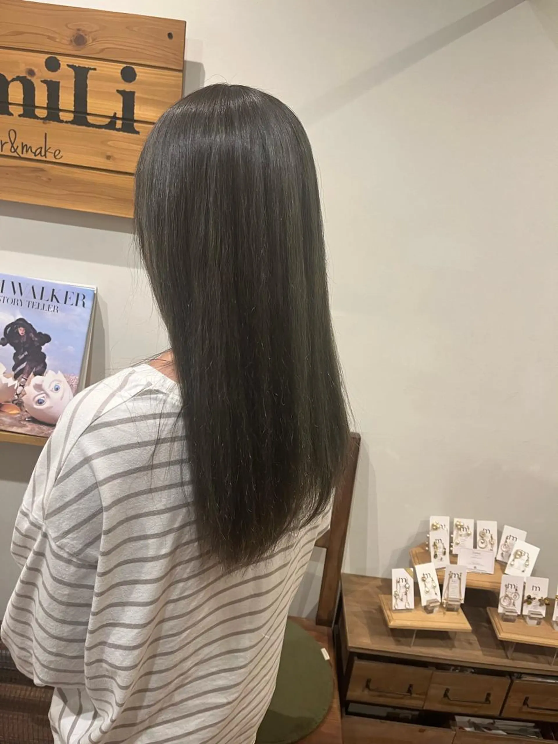 カラー china/ボブ /ブリーチカラーのヘアスタイル