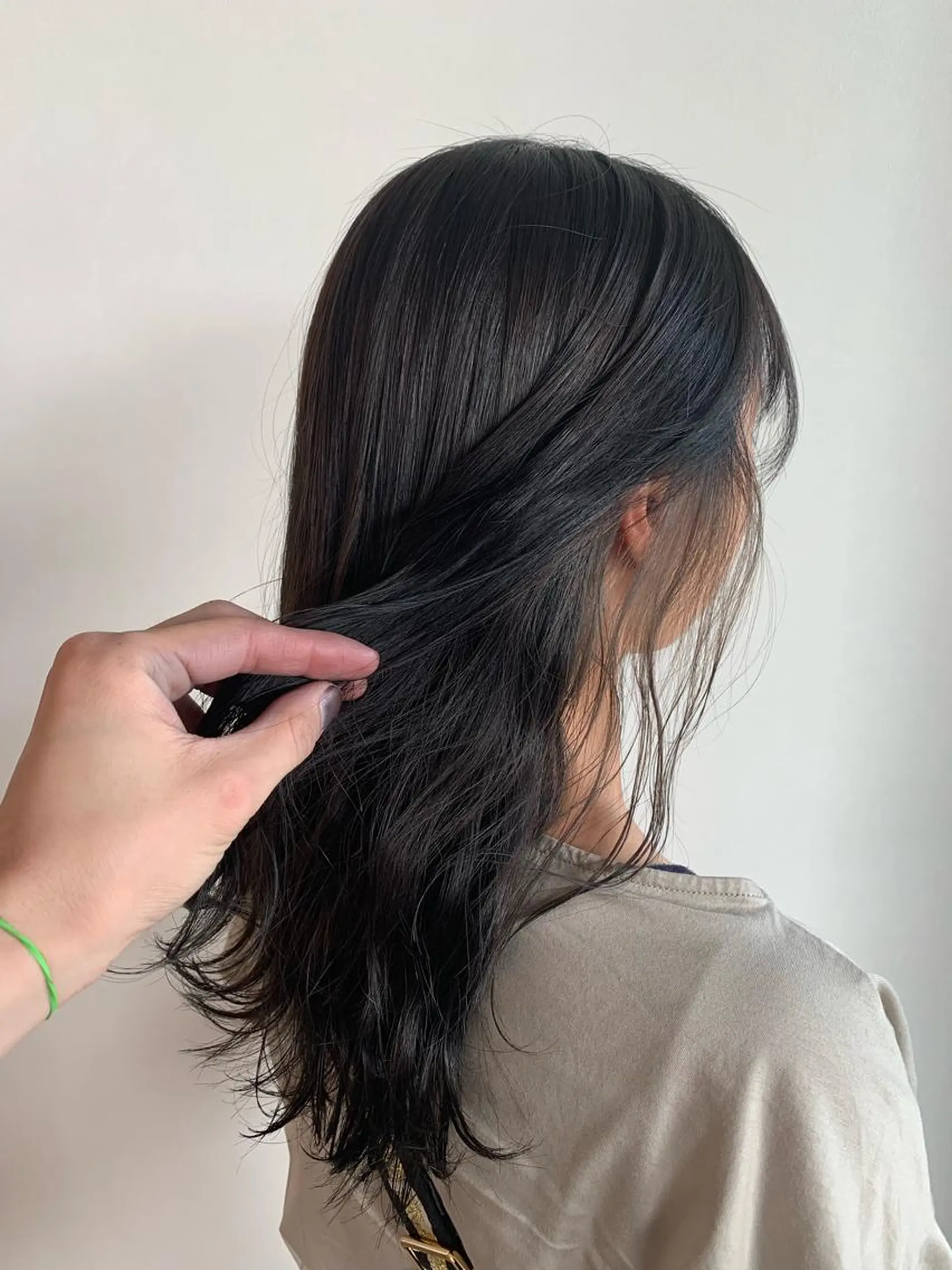 ミディアム カラー イヤリングカラー 中島 直哉のヘアスタイル