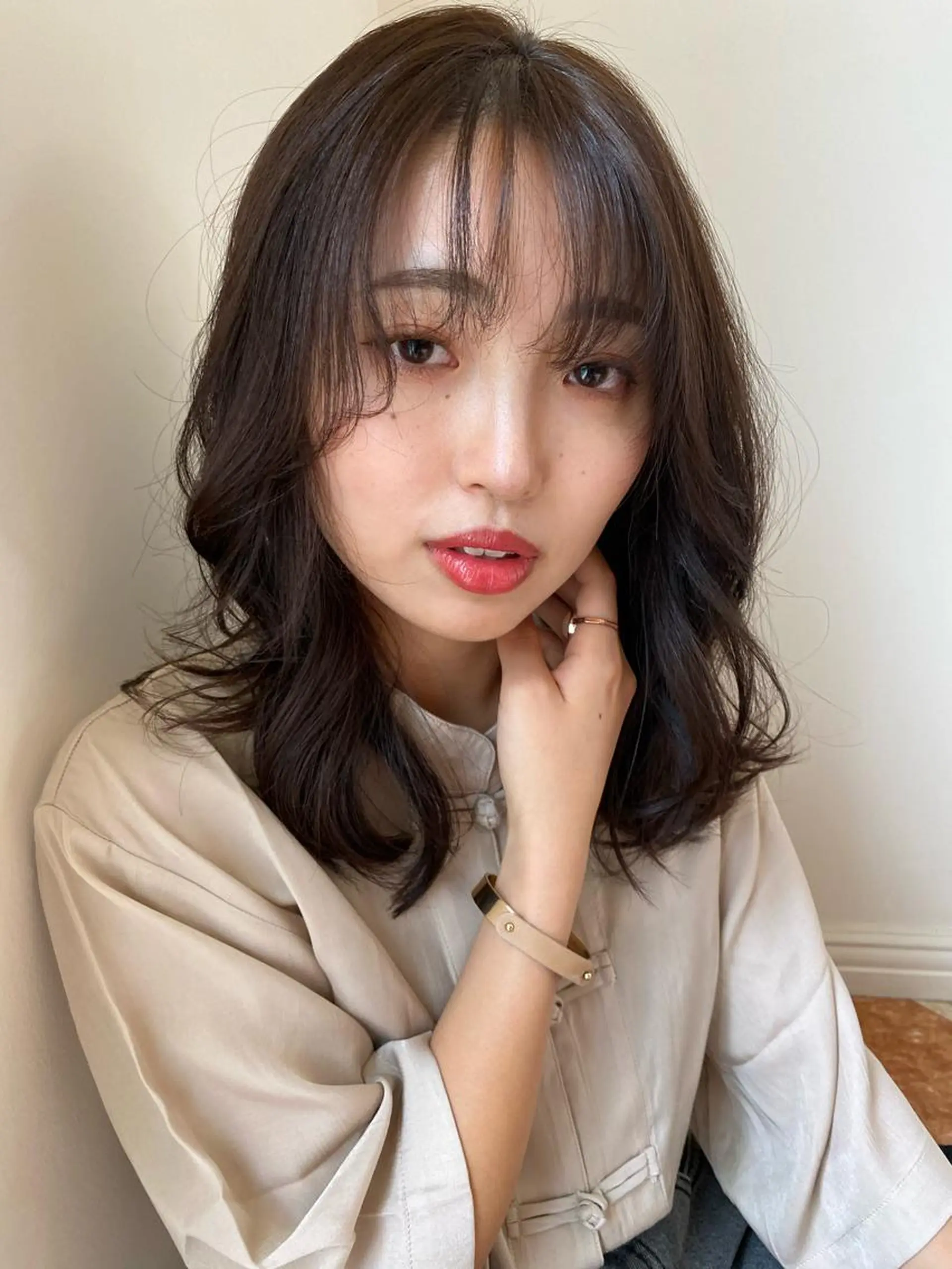 セミロング カラー 三好 美里のヘアスタイル
