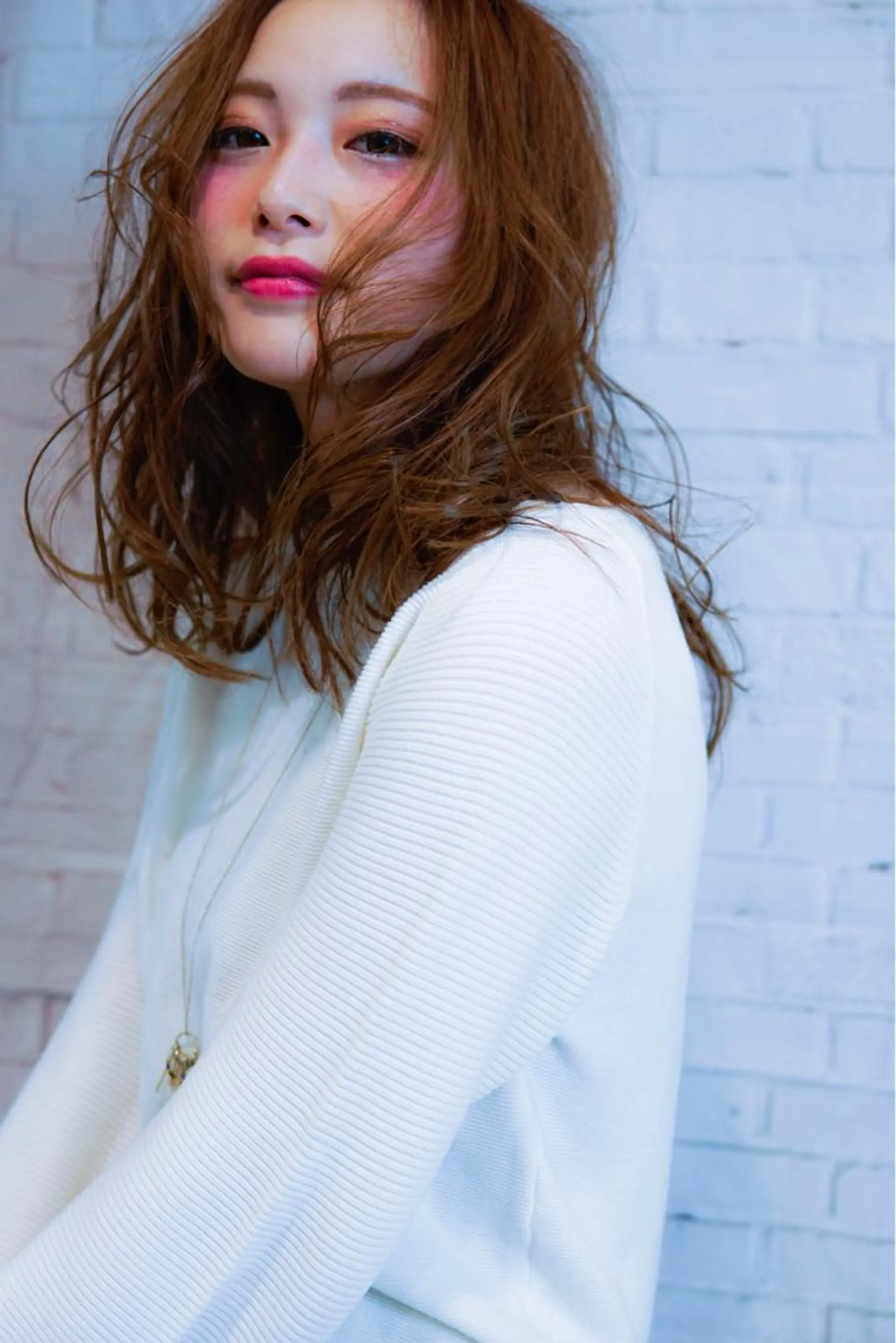 セミロング ロング カラー パーマ 髪質改善、エクステ 山口卓哉のヘアスタイル