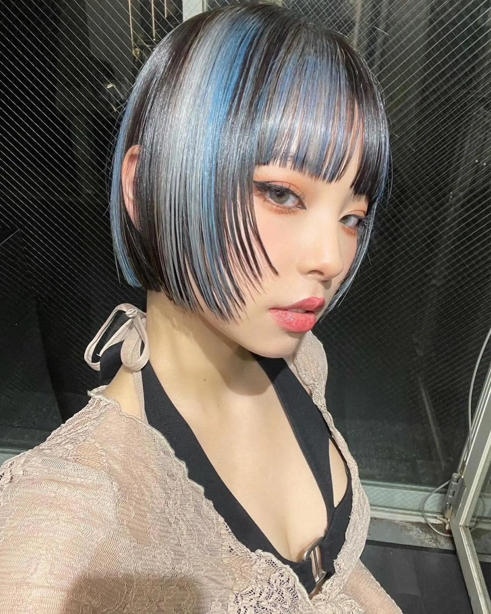 ショート カラー ブリーチ ケアブリーチ デザインカラー ハイトーンカラー ボブ ヘアカラー トリートメント ヘアセット Null 表参道のヘアスタイル