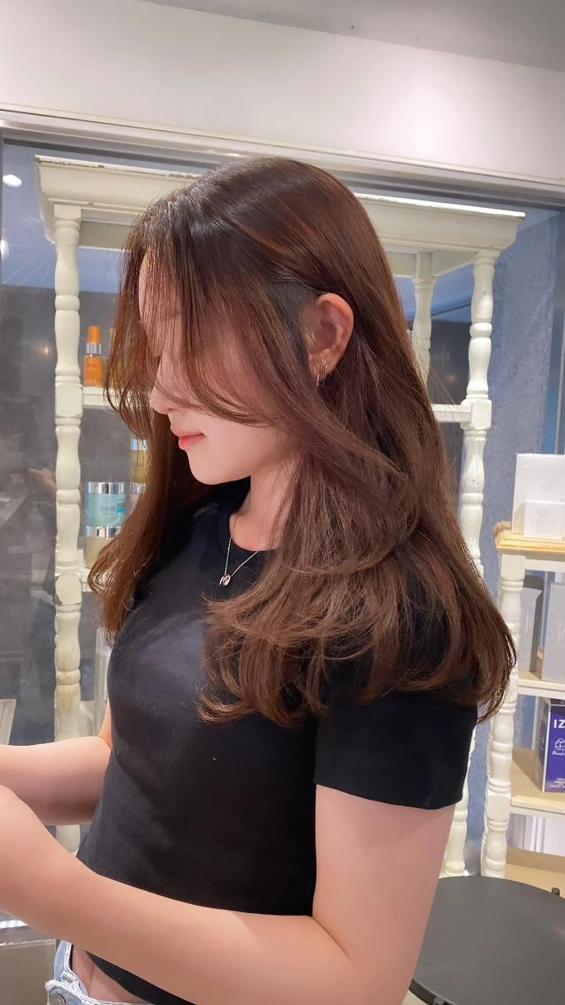 セミロング レイヤーカット カット CLETO Licaのヘアスタイル