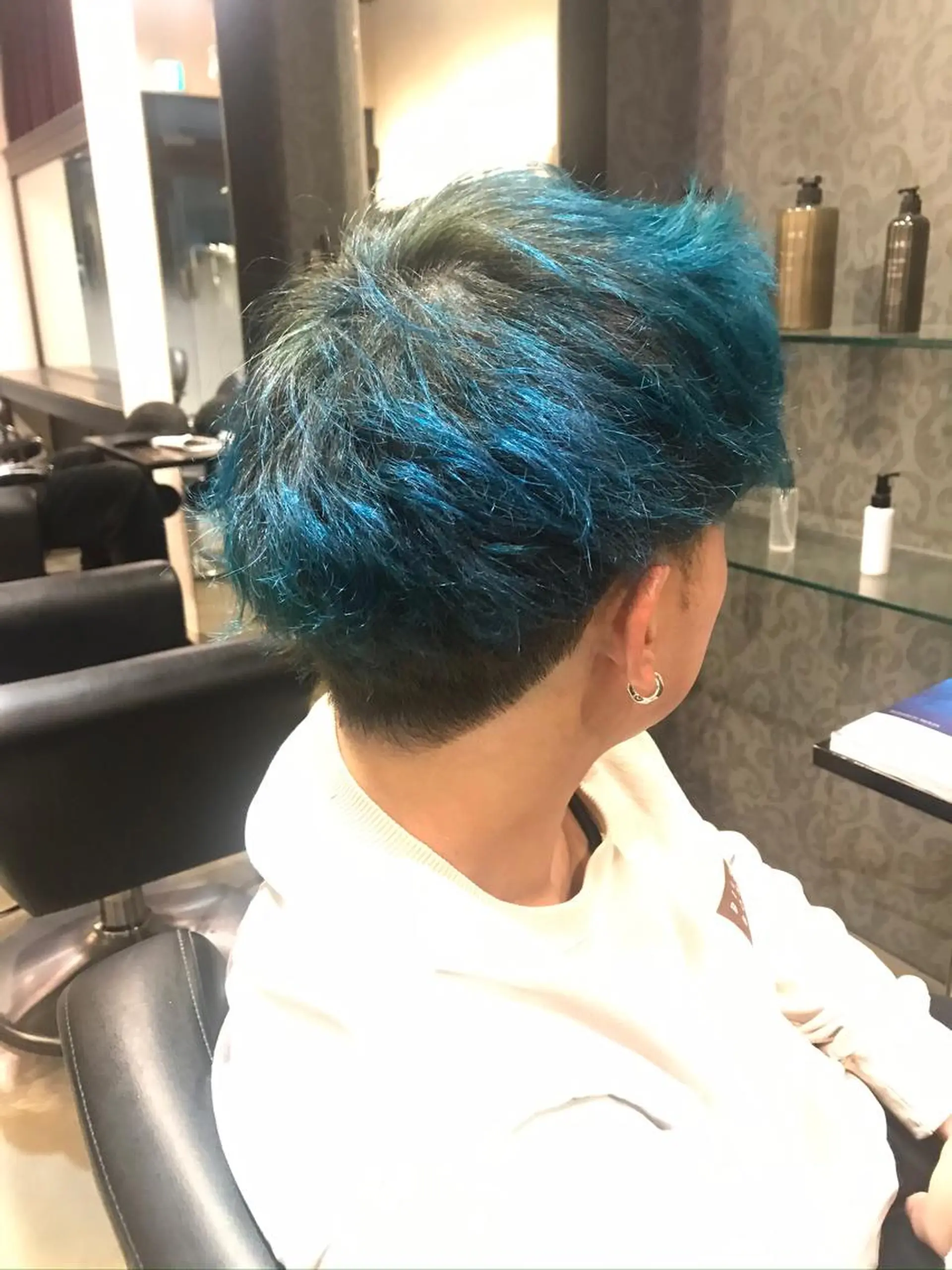 ショート カラー メンズ ブルーカラー 縮毛矯正専門店店長 佐々木動画モデル募集のヘアスタイル