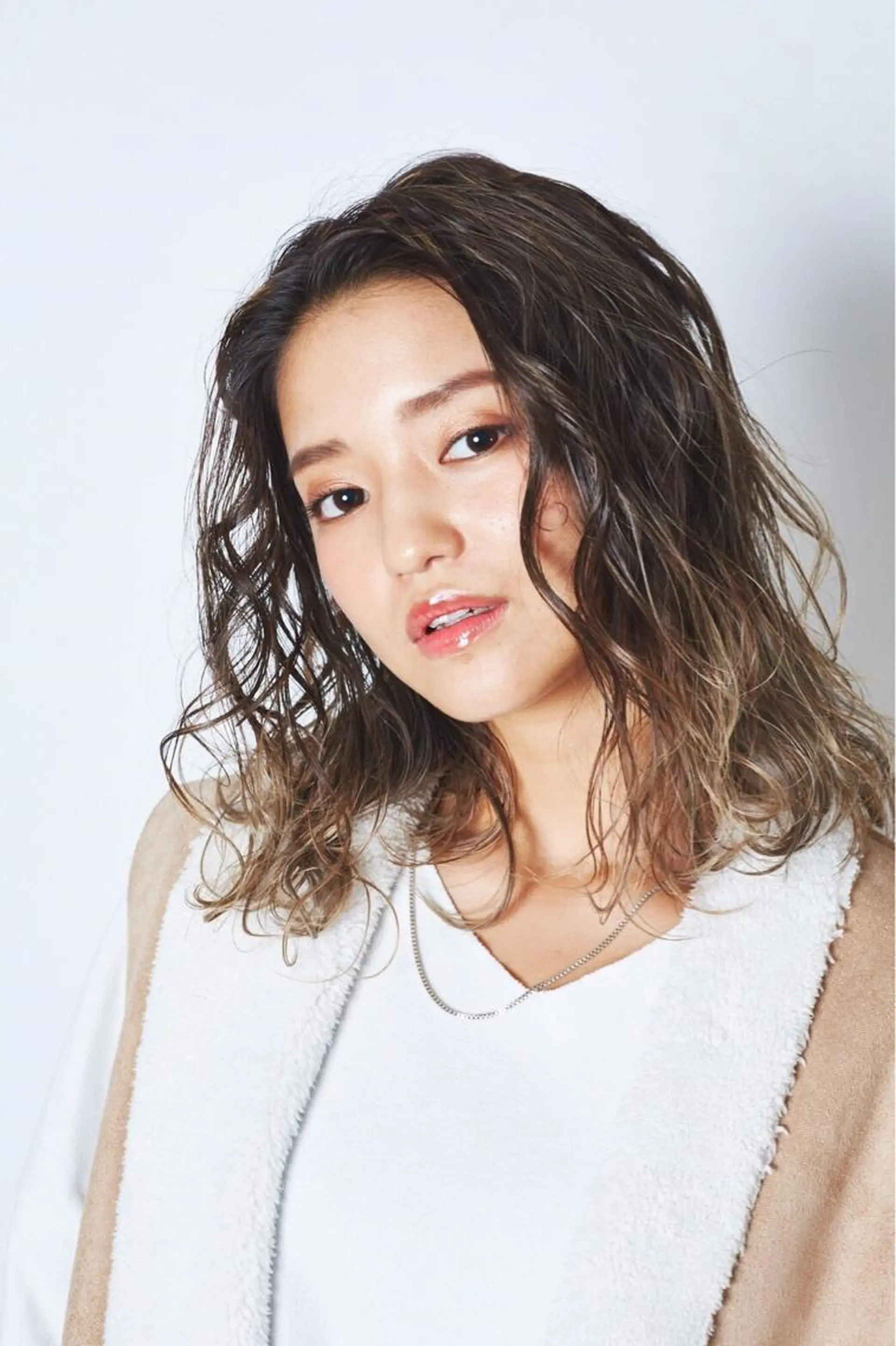 ミディアム カラー パーマ ヘアアレンジ メンズ キッズ ネイル マツエク・マツパ アティリー 西梅田のヘアスタイル