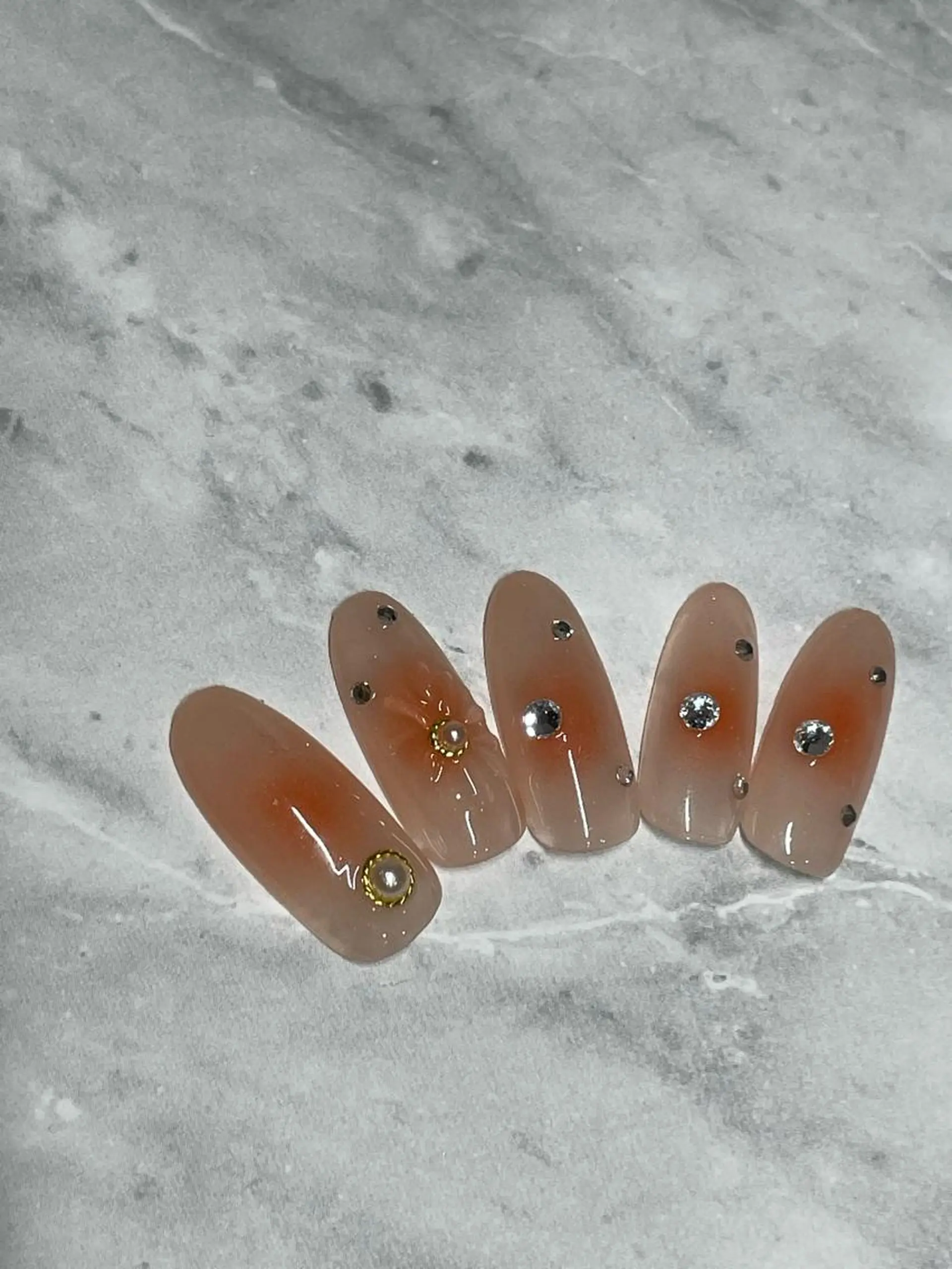 ネイル plume所属・plume Akiのネイルデザイン