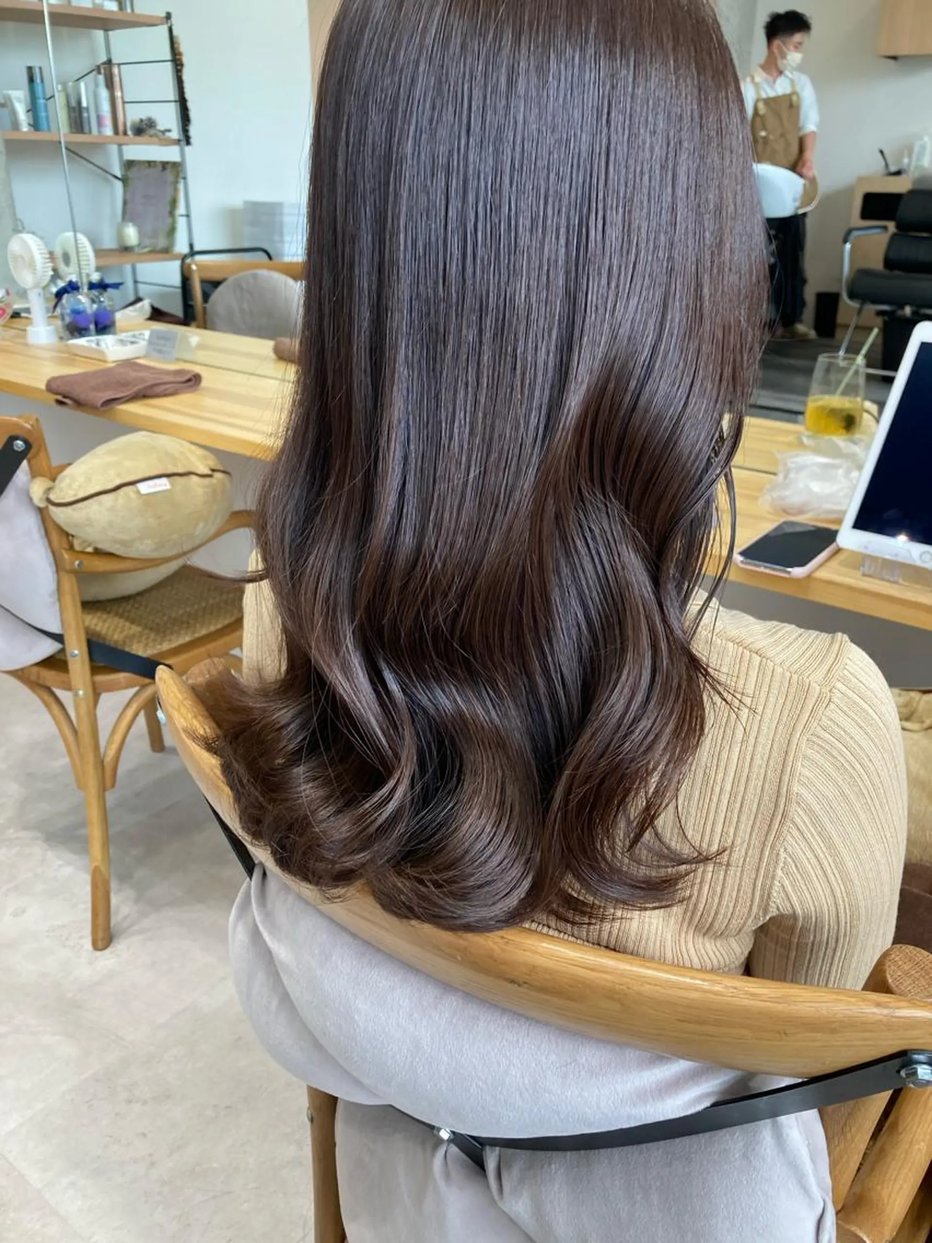 セミロング ヘアカラー トリートメント ✨色持ちの良い艶 カラー✨蟹江真世のヘアスタイル