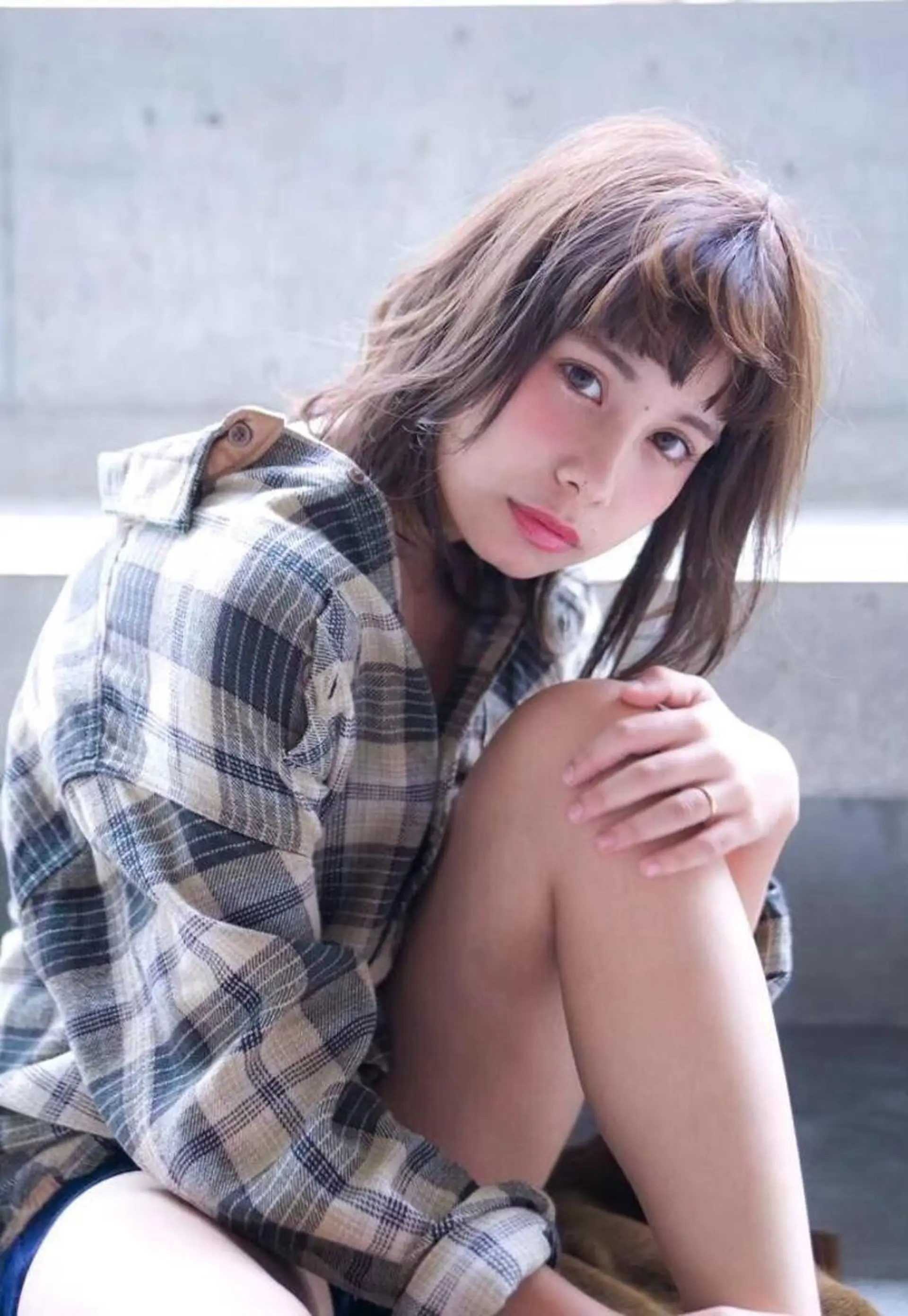 セミロング オン眉 MUSASHI ブリーチカラー◎のヘアスタイル