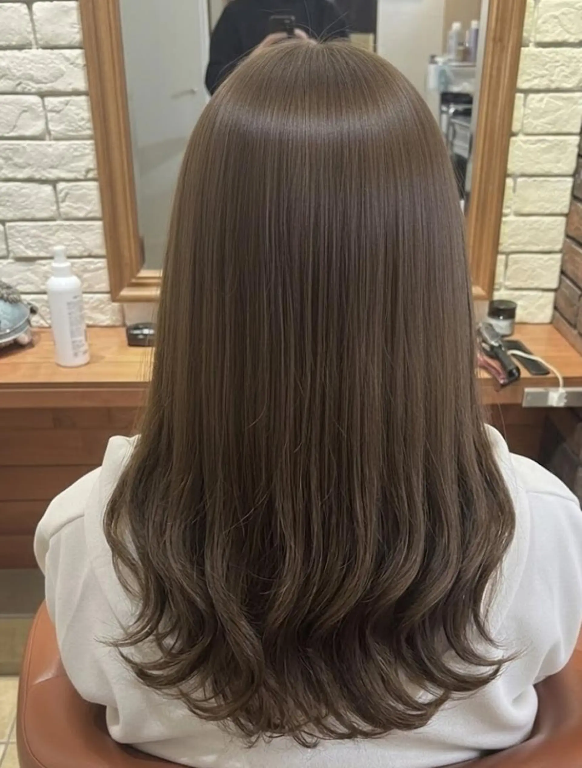 ロング カラー ベージュカラー ブラウンカラー ブラウンベージュ 透明感カラー 韓国風ヘア カット ヘアカラー トリートメント ヘッドスパ flencia 丸 和博｜カットのヘアスタイル