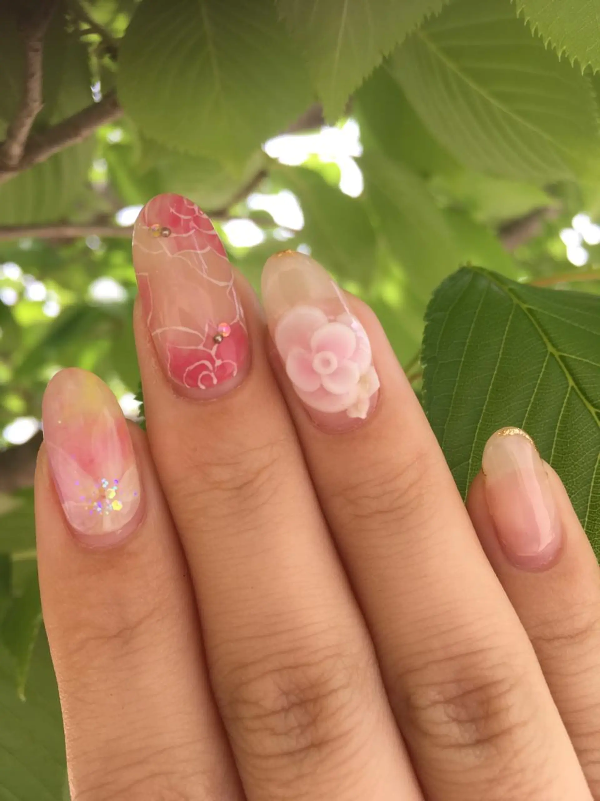 ネイル ネイル＆フラワーサロン〜Ri✦hiro〜鳥栖店所属・HIRATA RIEのネイルデザイン