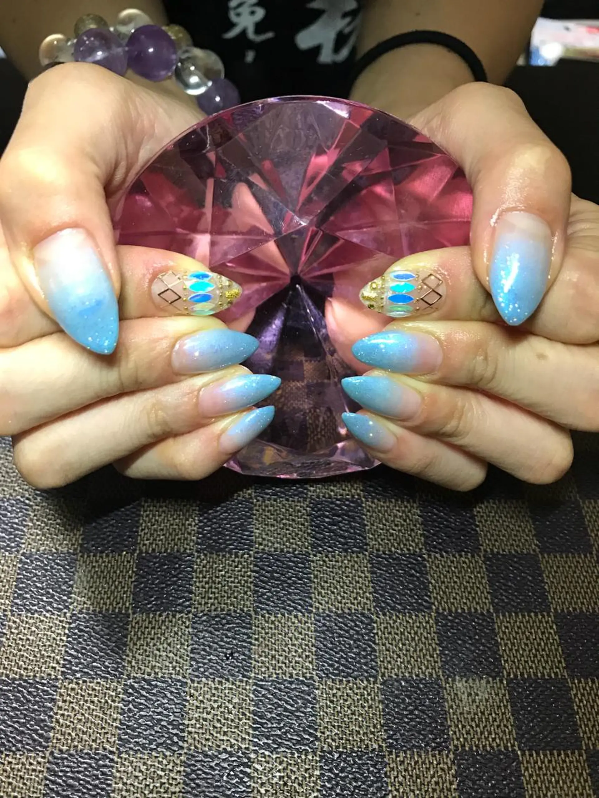 ネイル ハンドネイル みんなの店所属・仲谷 つかさのエステ・リラクイメージ