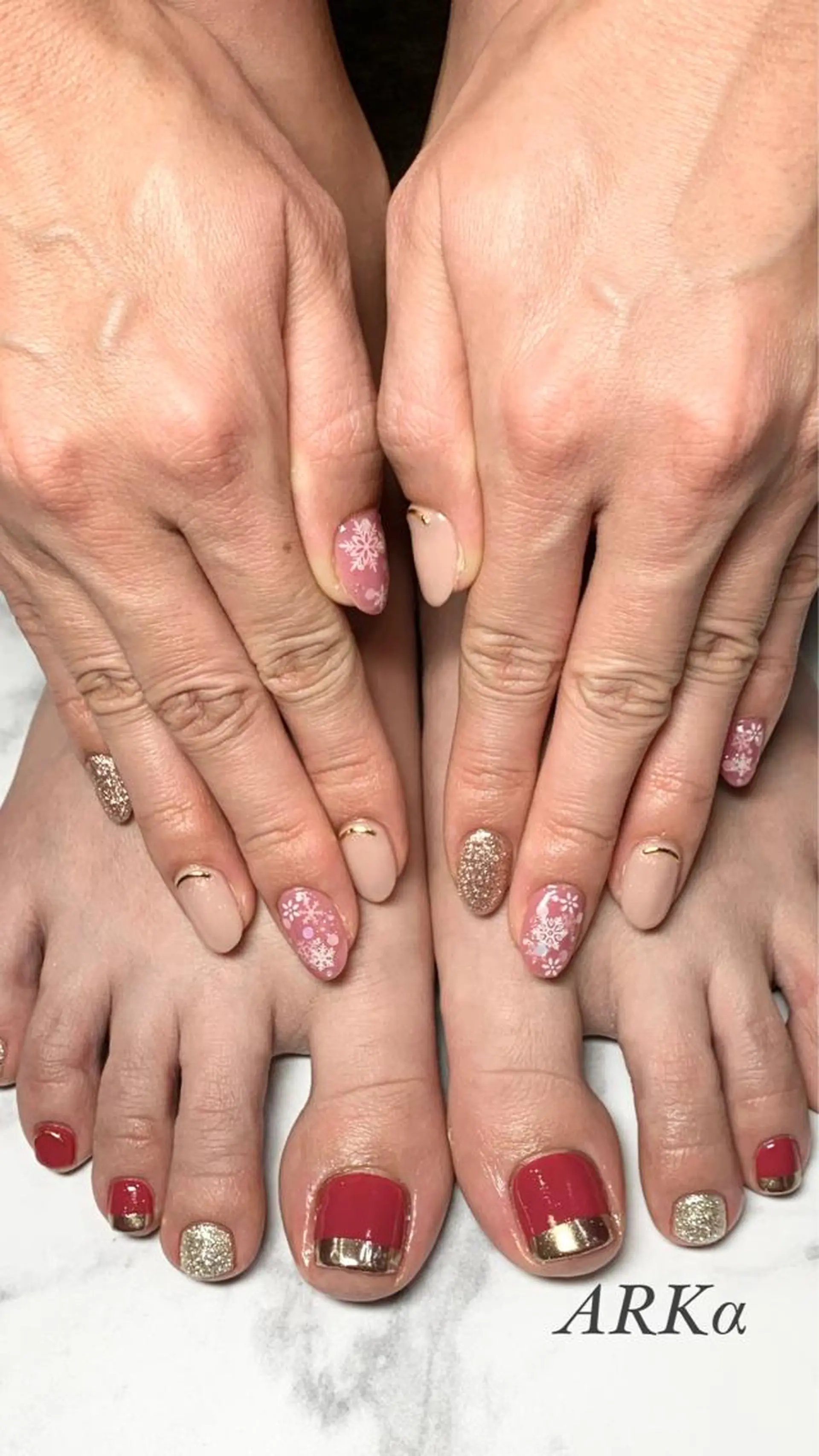 ミディアム ネイル ミラーネイル Nailsalon ARKαのネイルデザイン