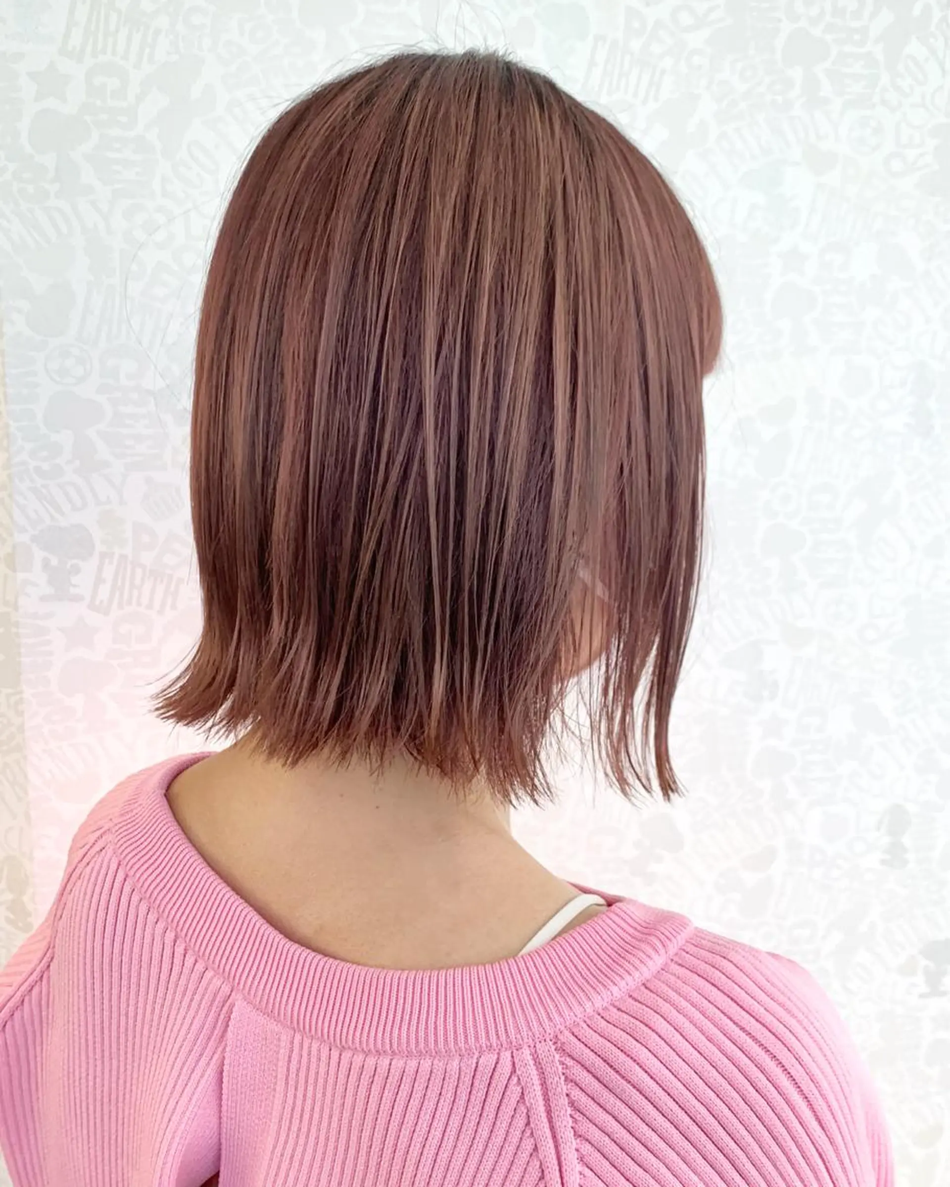 ショート カラー ブラウンカラー ショコラブラウン ボブ 外ハネヘア Leia所属・ムラヨシ ショータのヘアスタイル