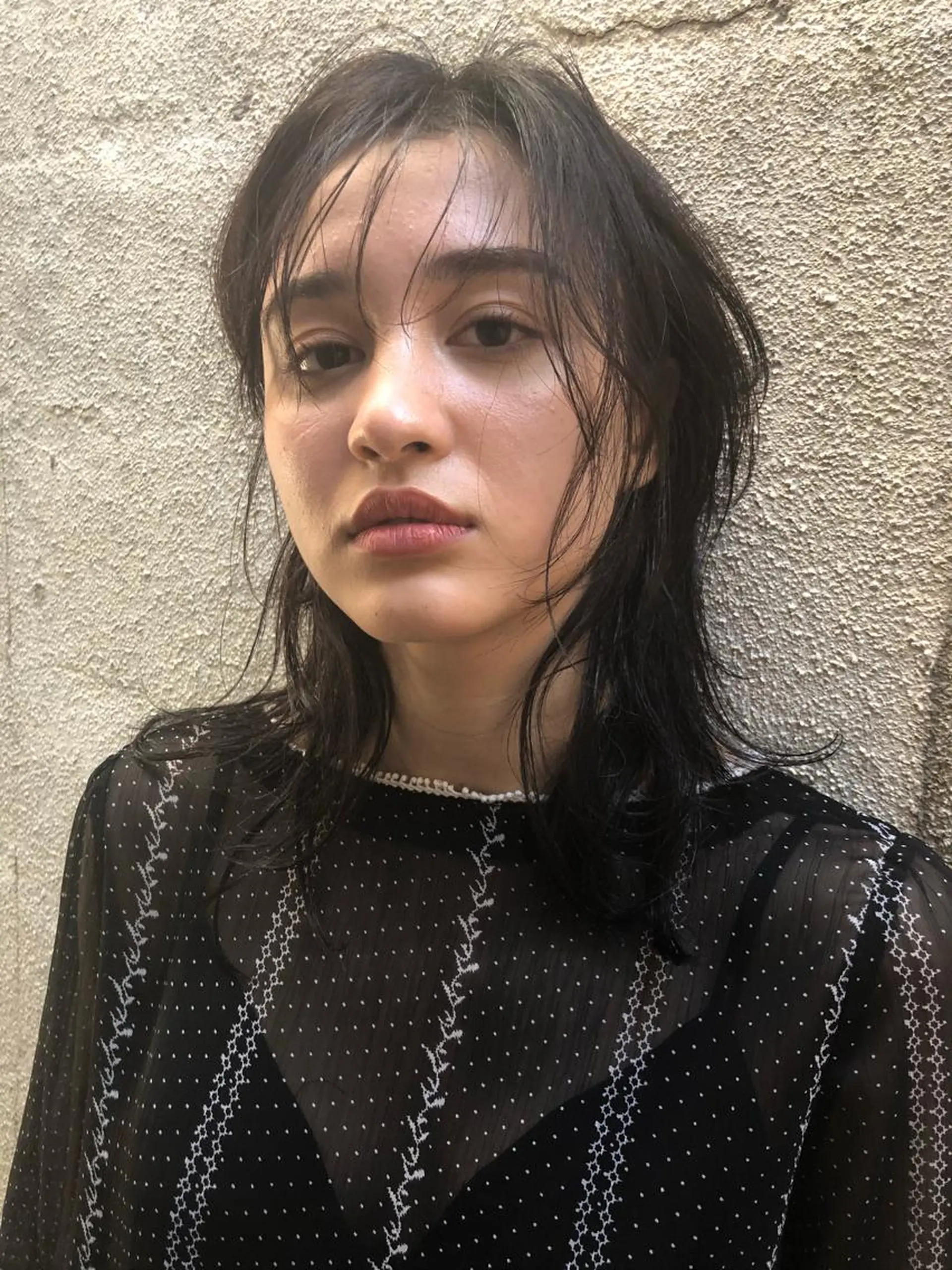 セミロング 泊 紗羅のヘアスタイル