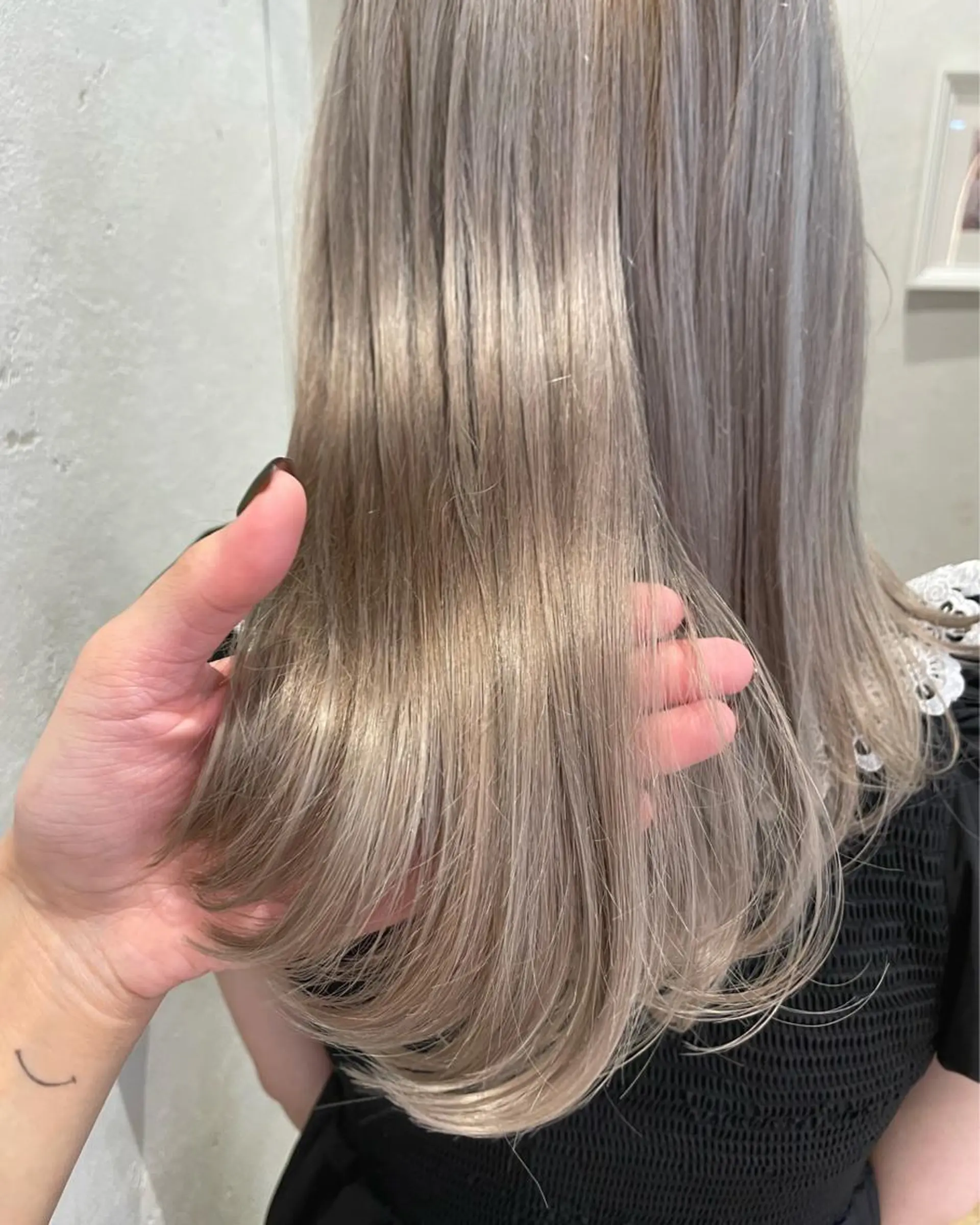 ミディアム カラー ヘアカラー トリートメント ♥️ブリーチ/ボブ/ レイヤー♥️maiのヘアスタイル