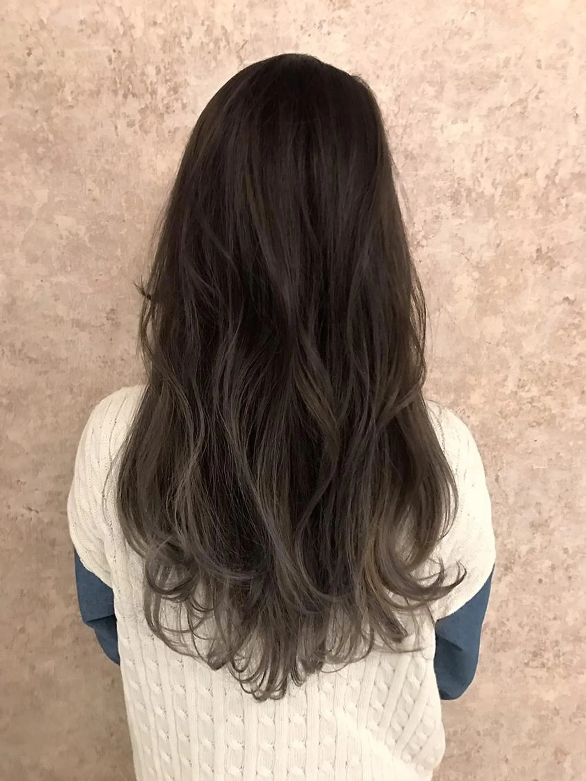 カラー due hair 京都駅前店 MILBON オージュア認定サロン【デューヘアー】所属・ハイトーンブリーチ 土坂 由志【京都】のヘアスタイル