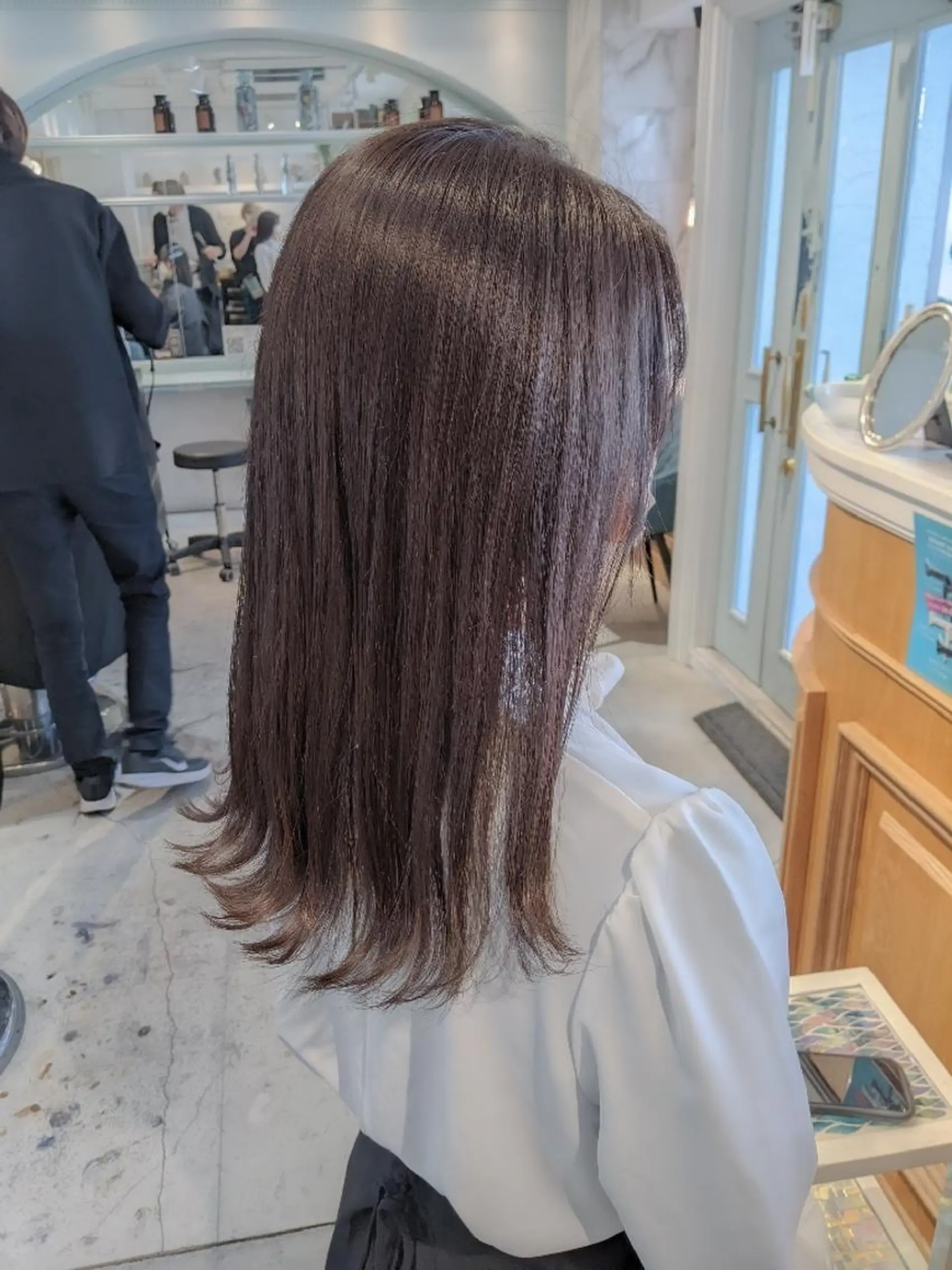 セミロング カット ヘアカラー トリートメント ヘアセット 縮毛矯正/レイヤー 💎やまもとちひろのヘアスタイル