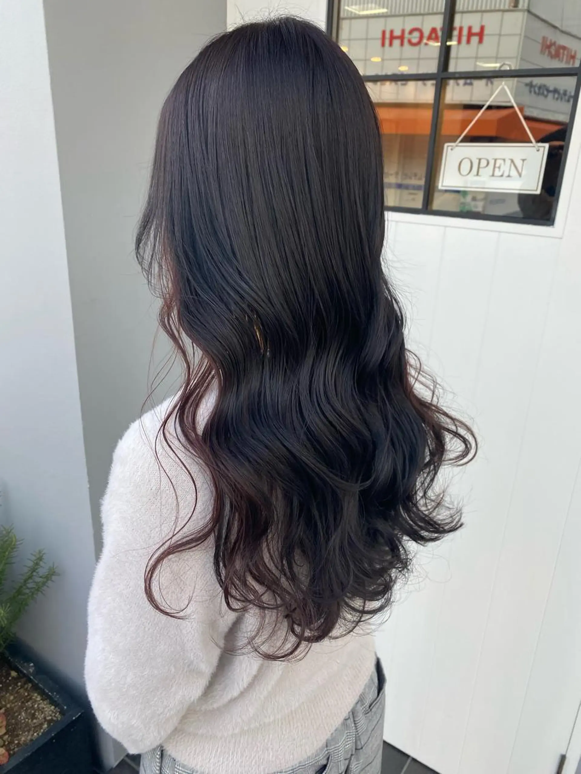 ロング 西村 美羽のヘアスタイル