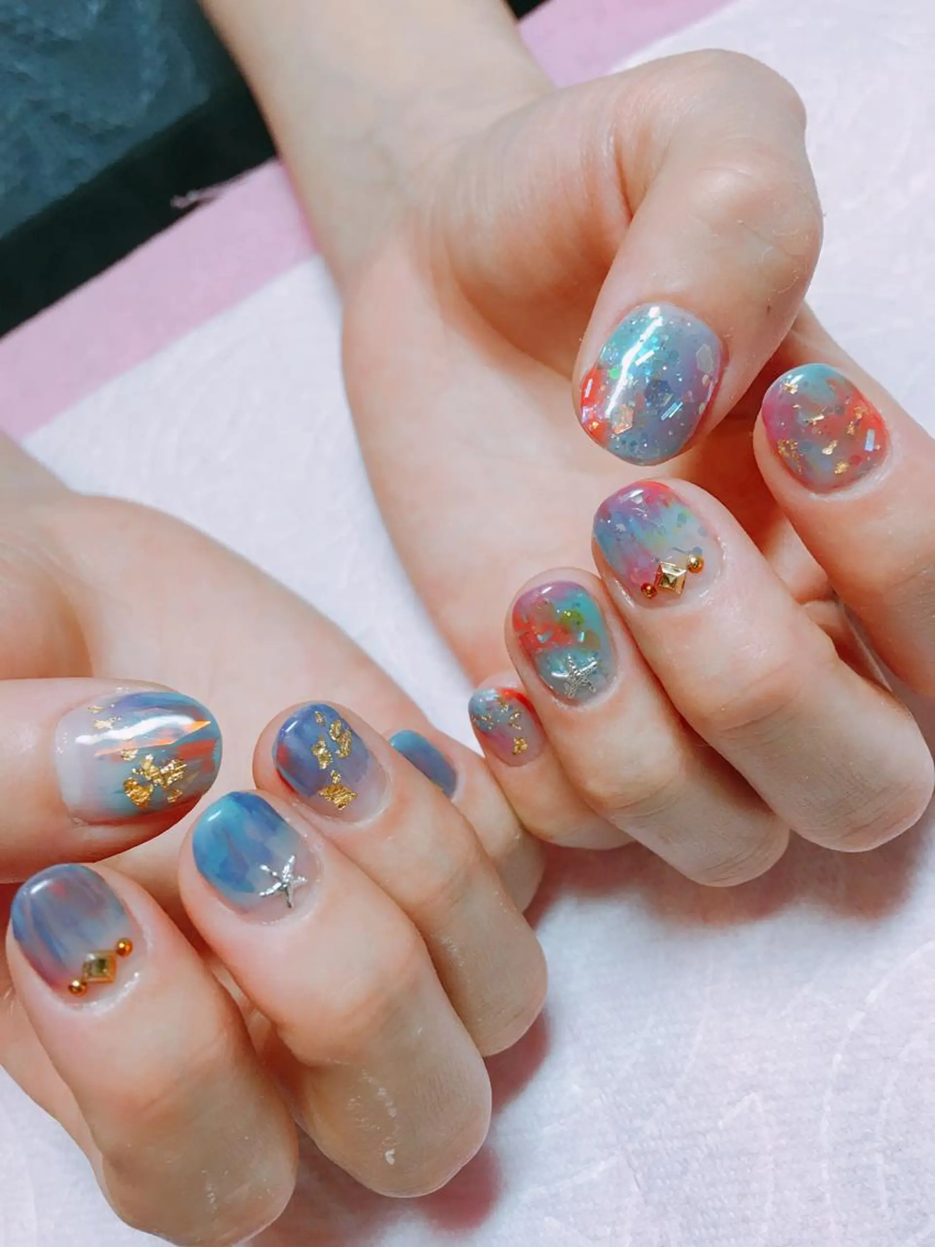 ネイル キラキラネイル ラメ(グリッター) スカルプネイル THECOLORS所属・近貞 莉奈のネイルデザイン