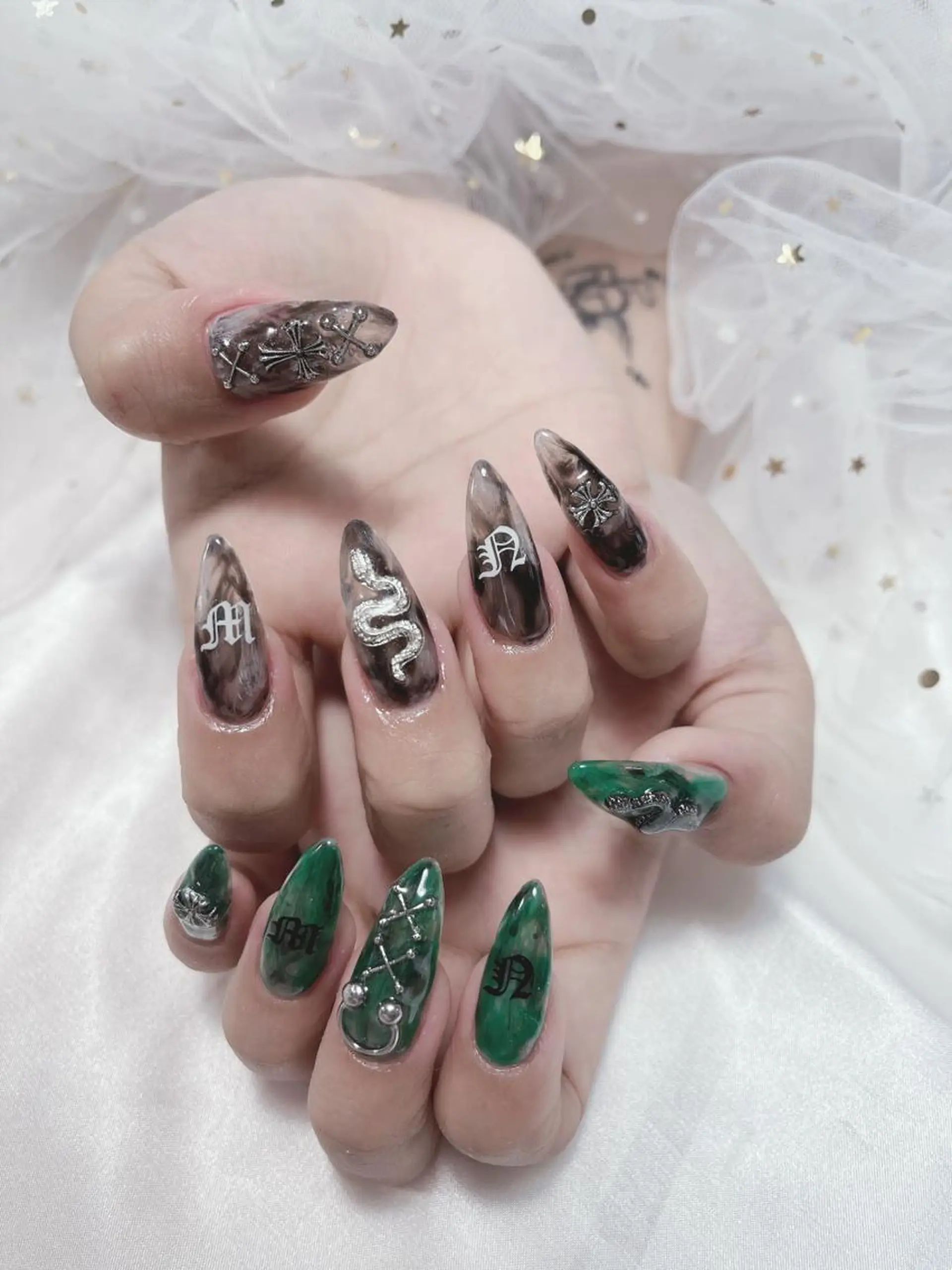 ネイル ジョリ kasumi🌹💅のネイルデザイン