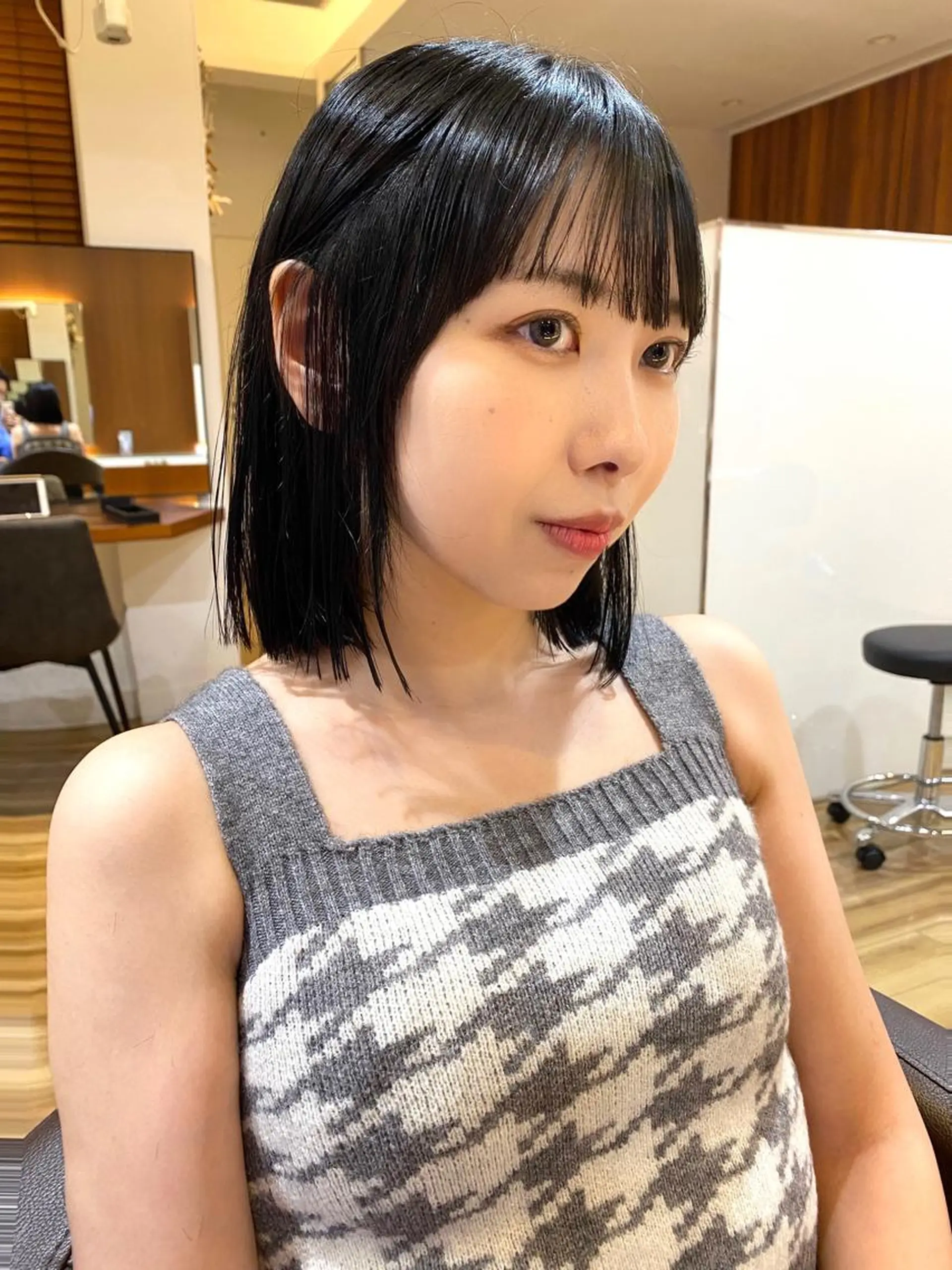 ショート 切りっぱなしボブ ボブ カット レイヤーカット /透明感/千葉怜寿のヘアスタイル