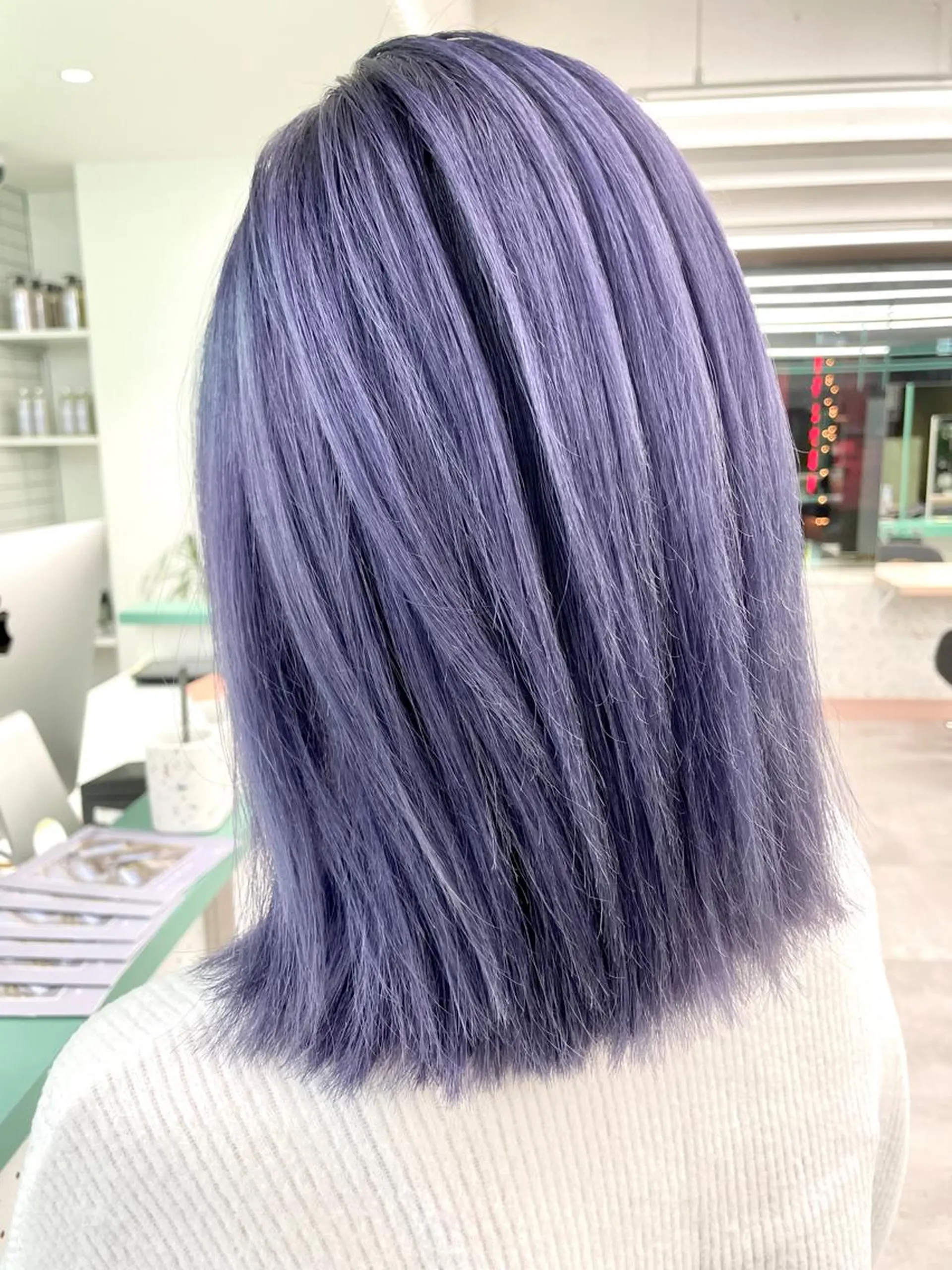 ミディアム カラー ブリーチ シルバー イエローカラー ヘアカラー 💚透明感カラー💚 ♻️本間♻️のヘアスタイル